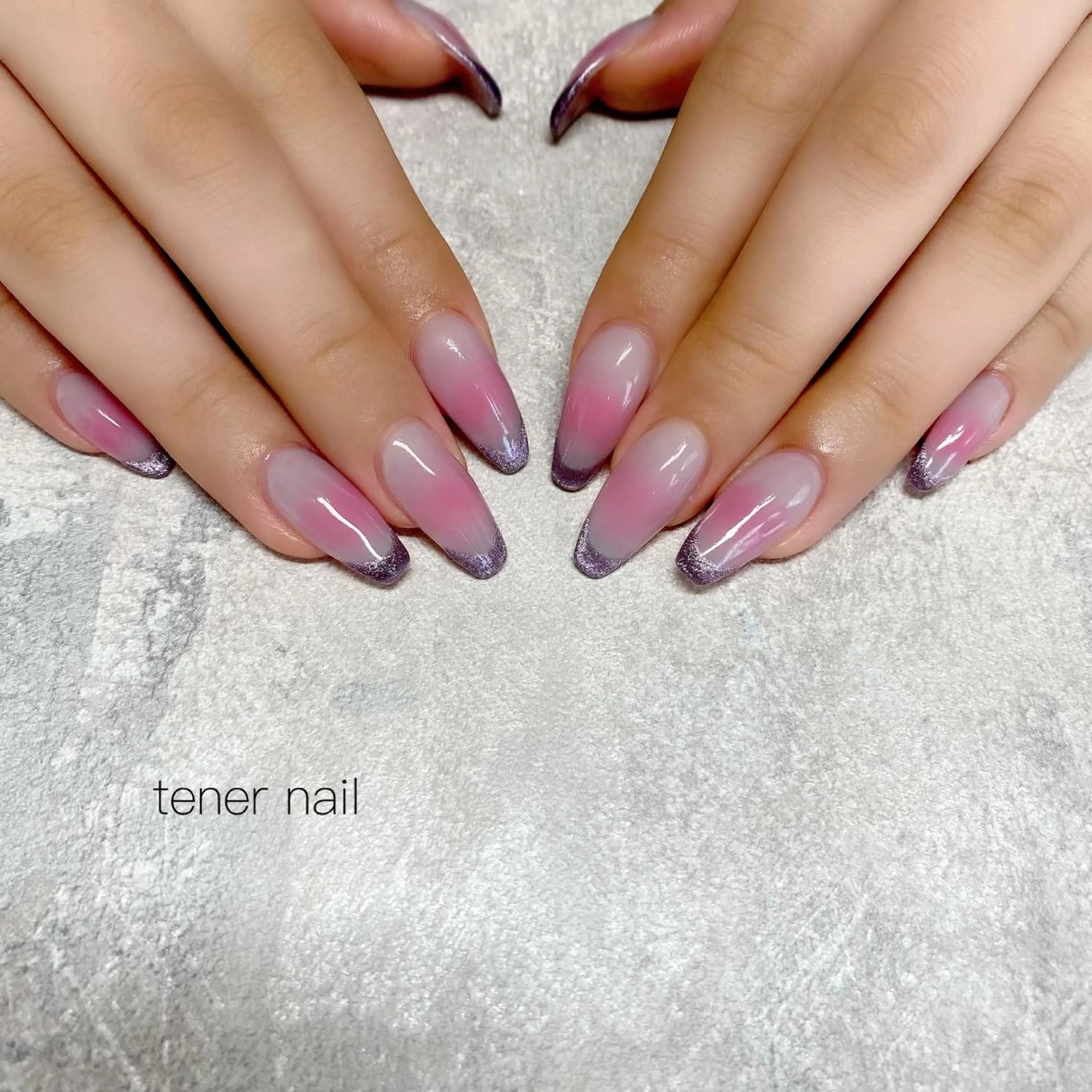 ネイル チークネイル フレンチネイル マグネットネイル マグネットフレンチ tener  nail  テネルネイル所属・テネルネイル tener nailのネイルデザイン