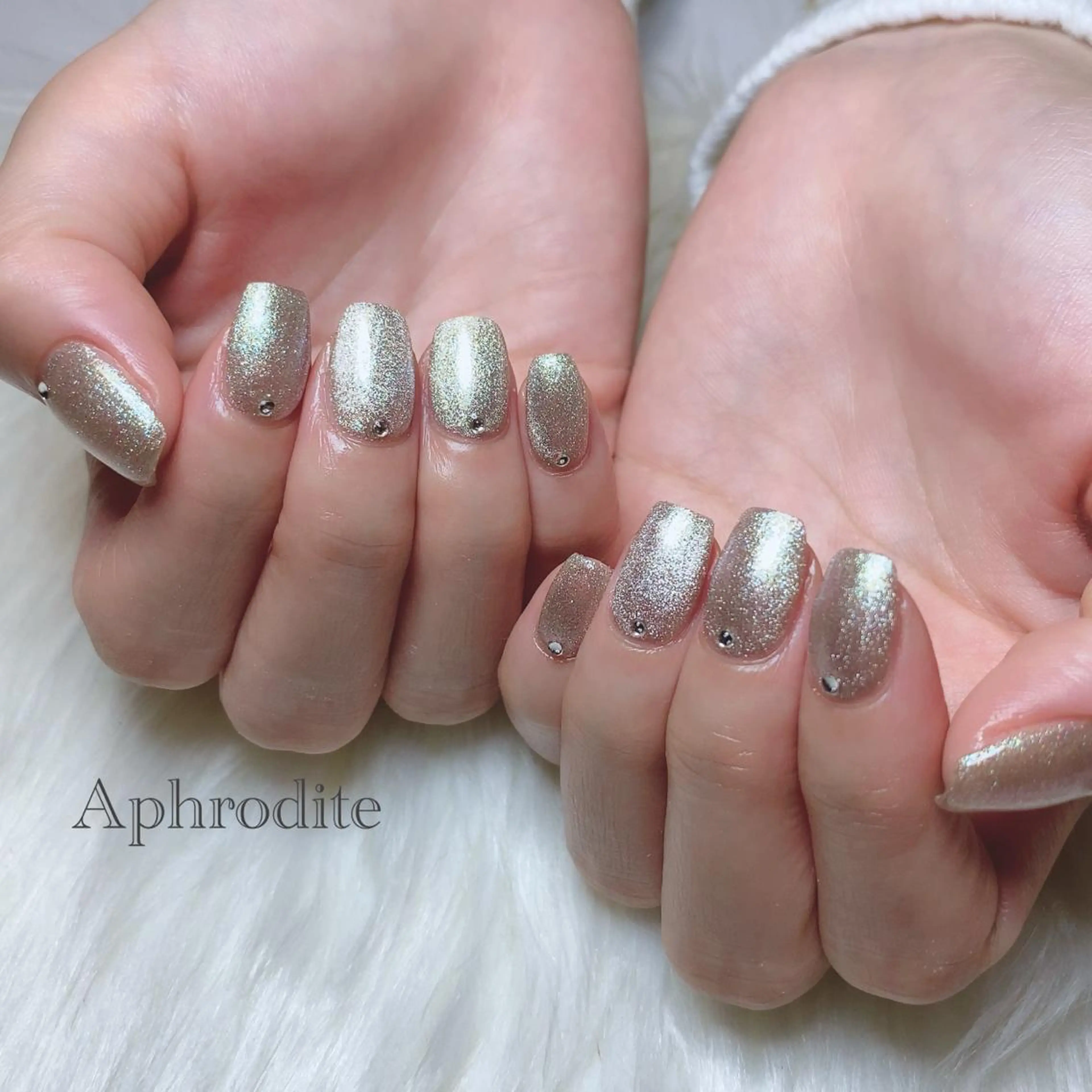 ネイル Aphrodite パラジェル認定サロンのネイルデザイン