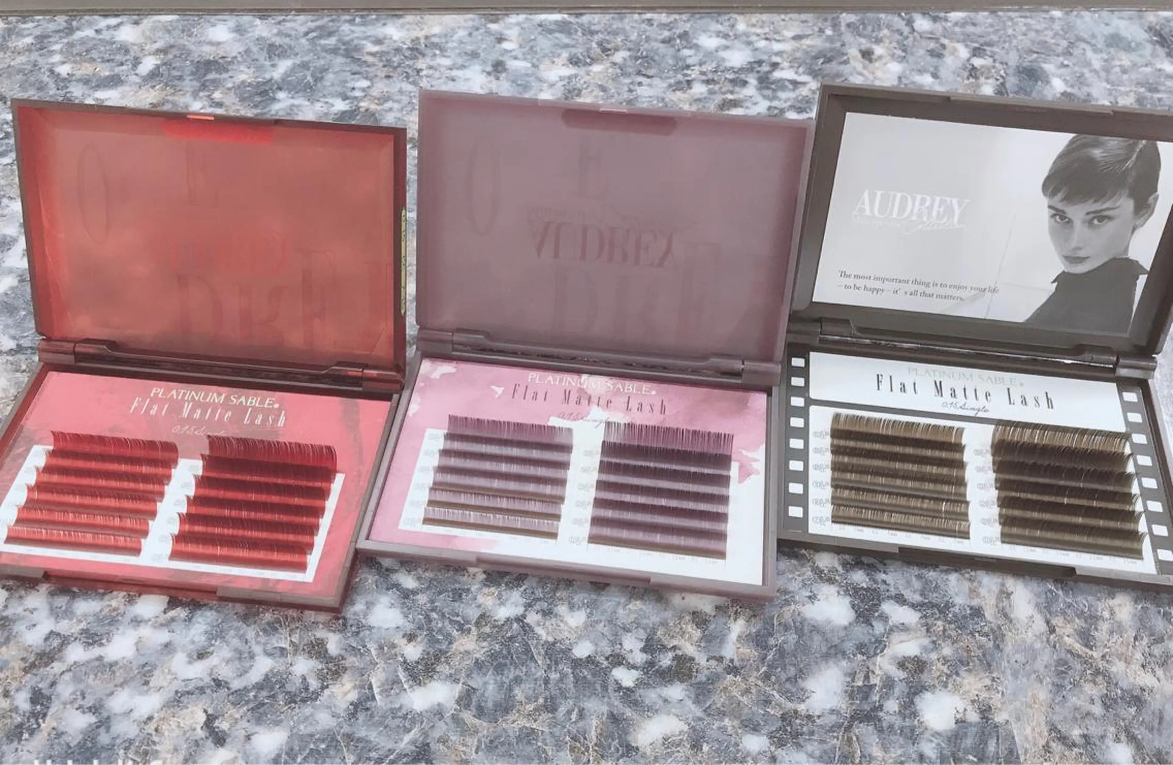 マツエク・マツパ フラットラッシュ Nail&Eye ONNAILのネイルデザイン