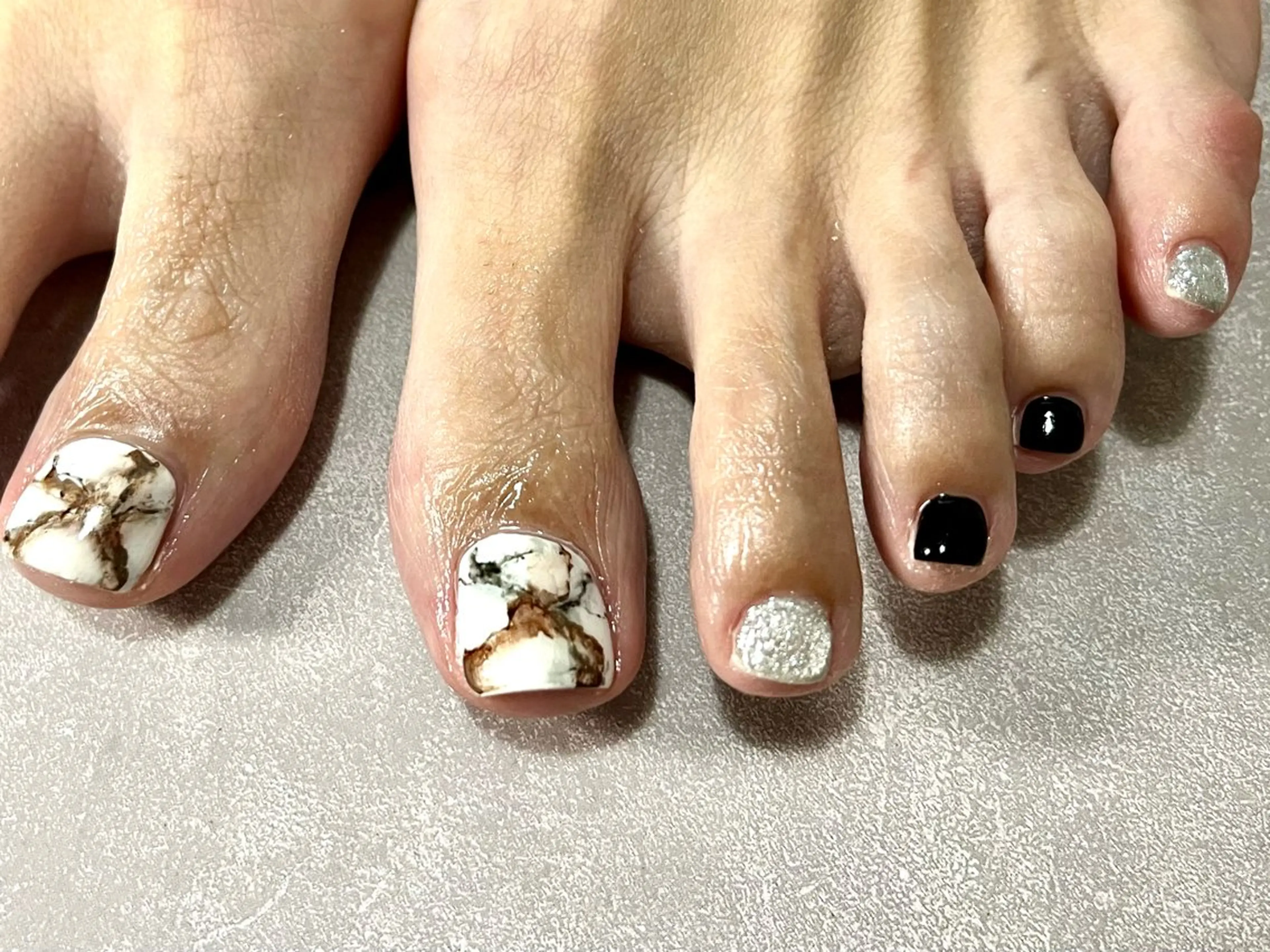 ネイル フットネイル 大理石ネイル(マーブル) 夏ネイル フットネイル kupu所属・ネイルサロン kupuのネイルデザイン