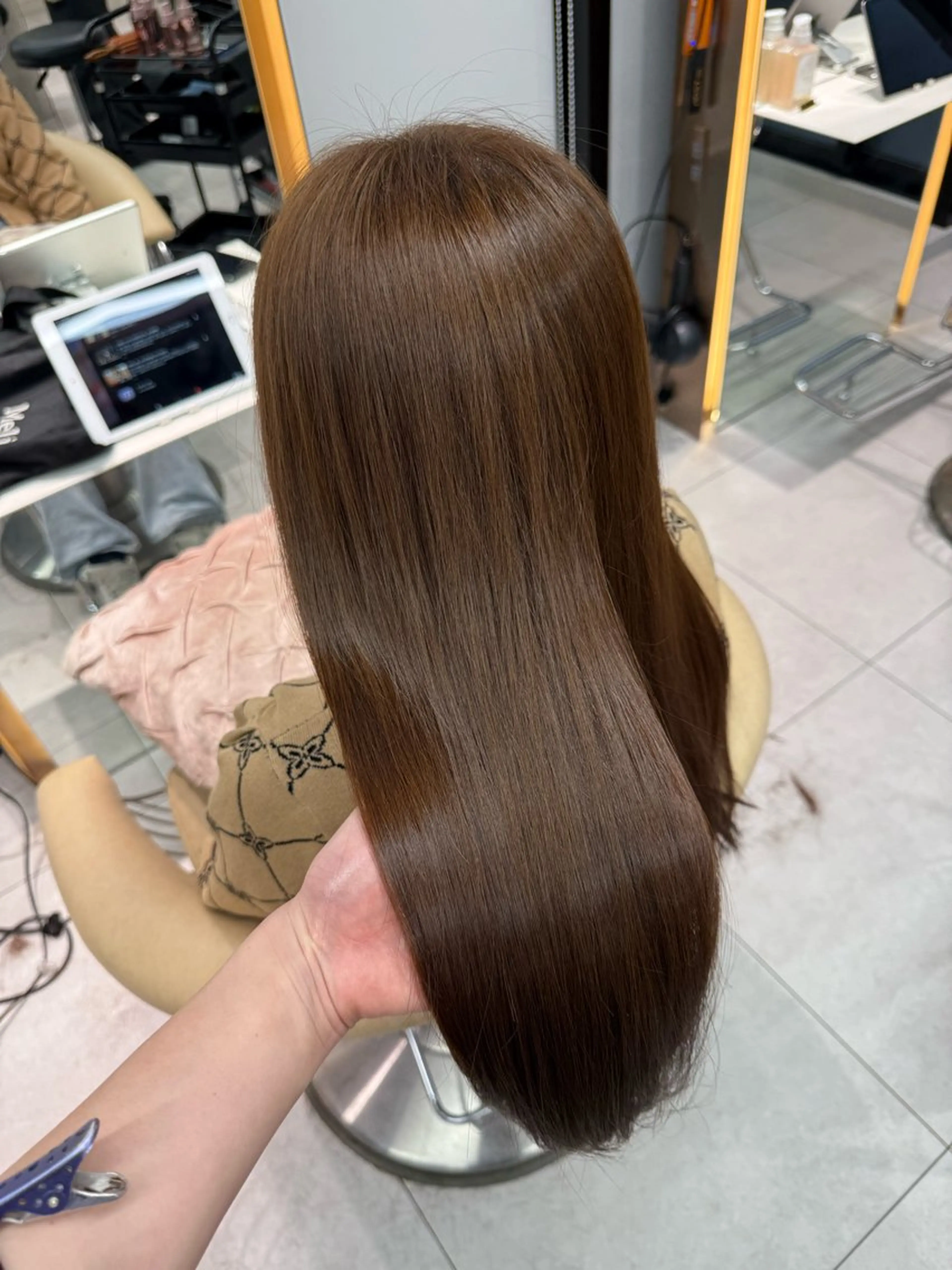 カラー ヘアカラー Lond mare所属・あ い か 🎀 レイヤーカットのヘアスタイル