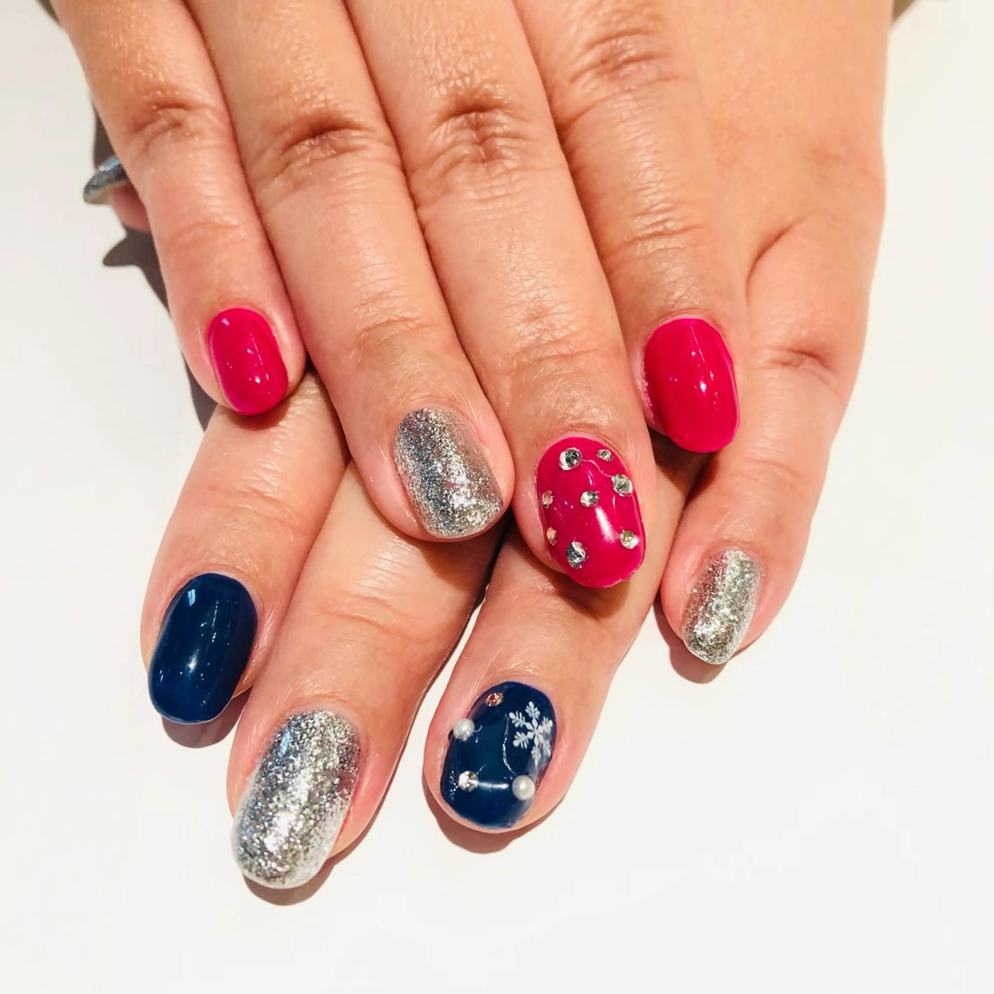 ネイル 冬ネイル クリスマス 大阪福島 韓国まつげ Sayaka🤍🐩のマツエク・マツパデザイン