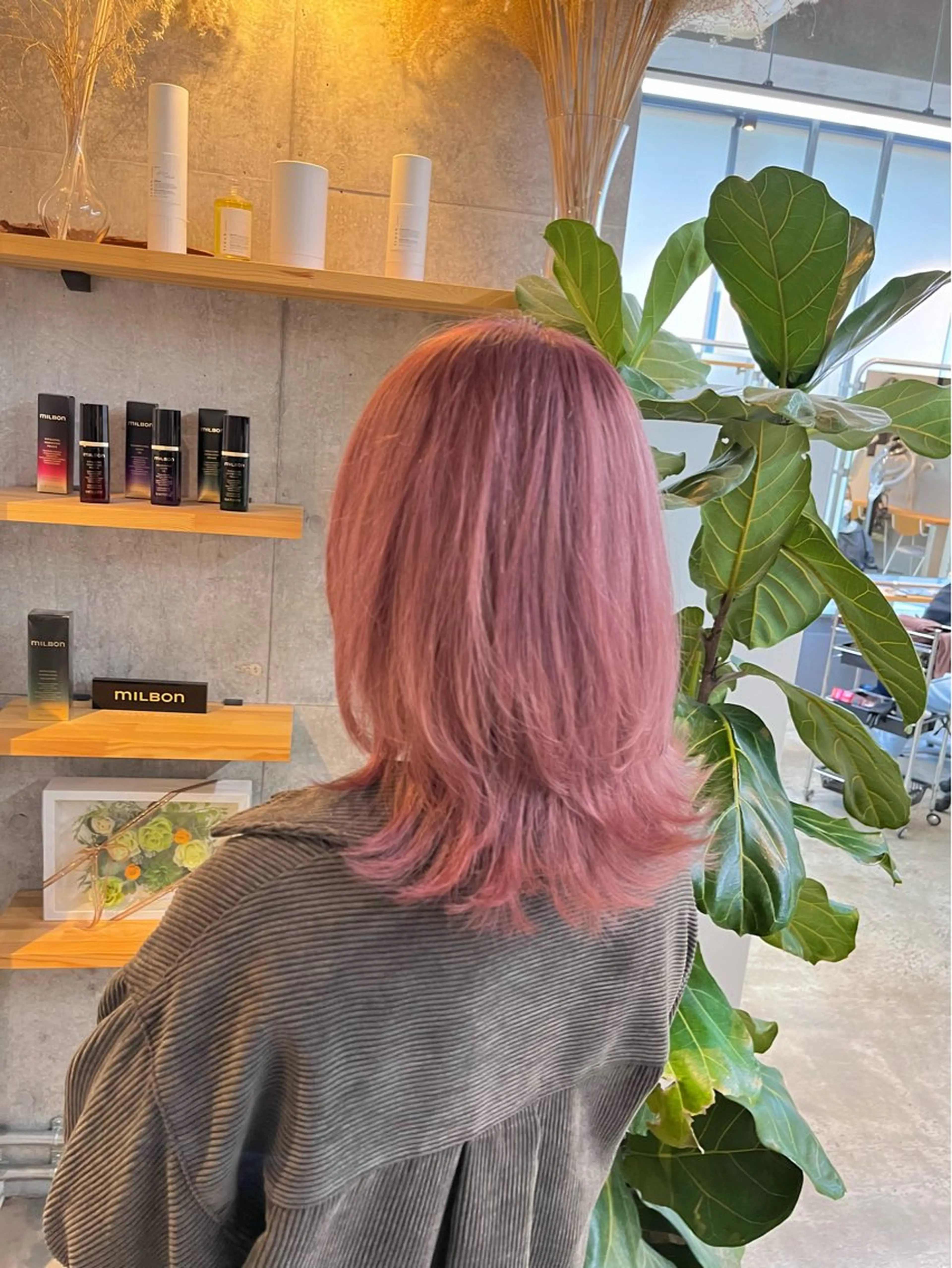 ミディアム カラー ヘアカラー ハイトーンカラ ー/小川のヘアスタイル