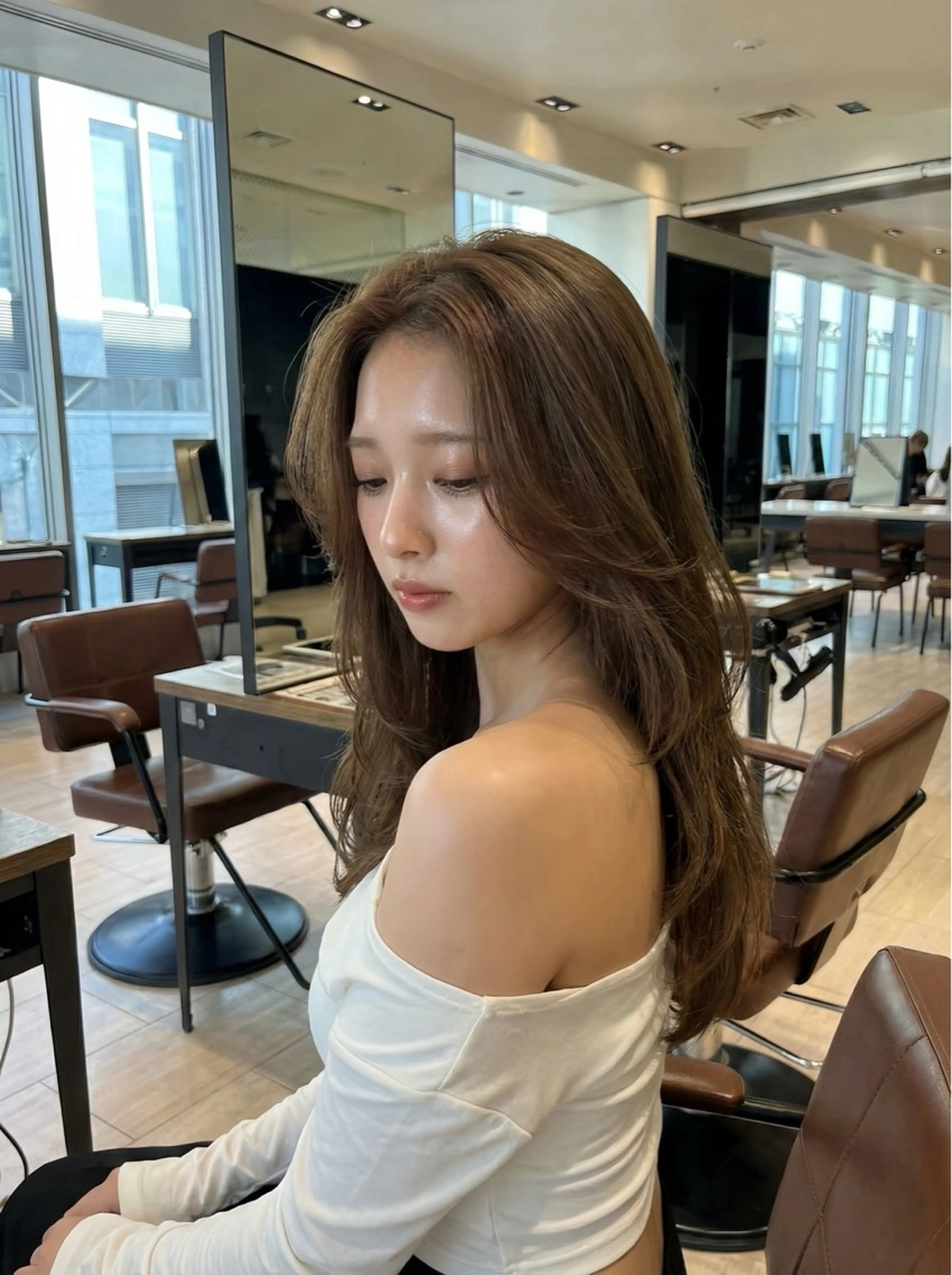 セミロング カラー カット ヘアカラー トリートメント SHION/銀座 まとまるカット🩵のヘアスタイル