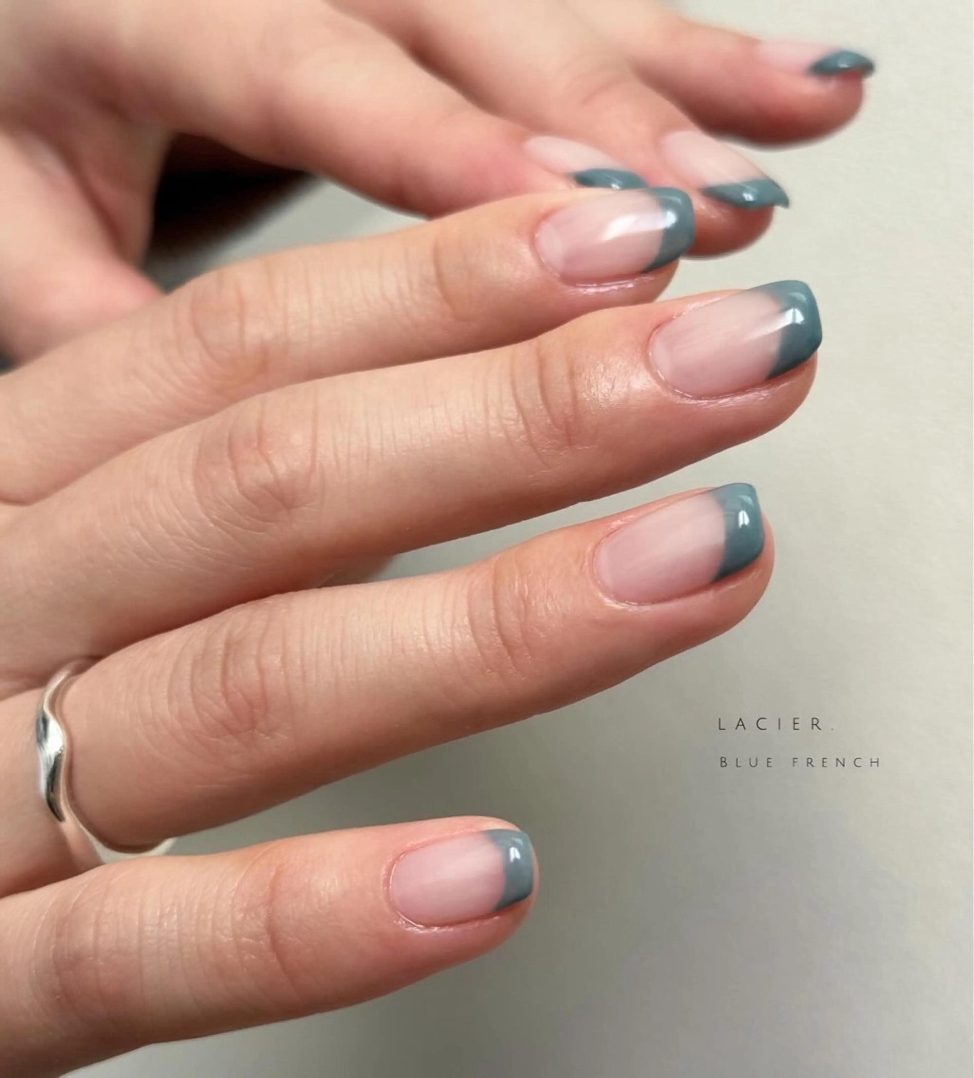 ネイル ブルー フレンチネイル ハンドネイル lacier nailのネイルデザイン