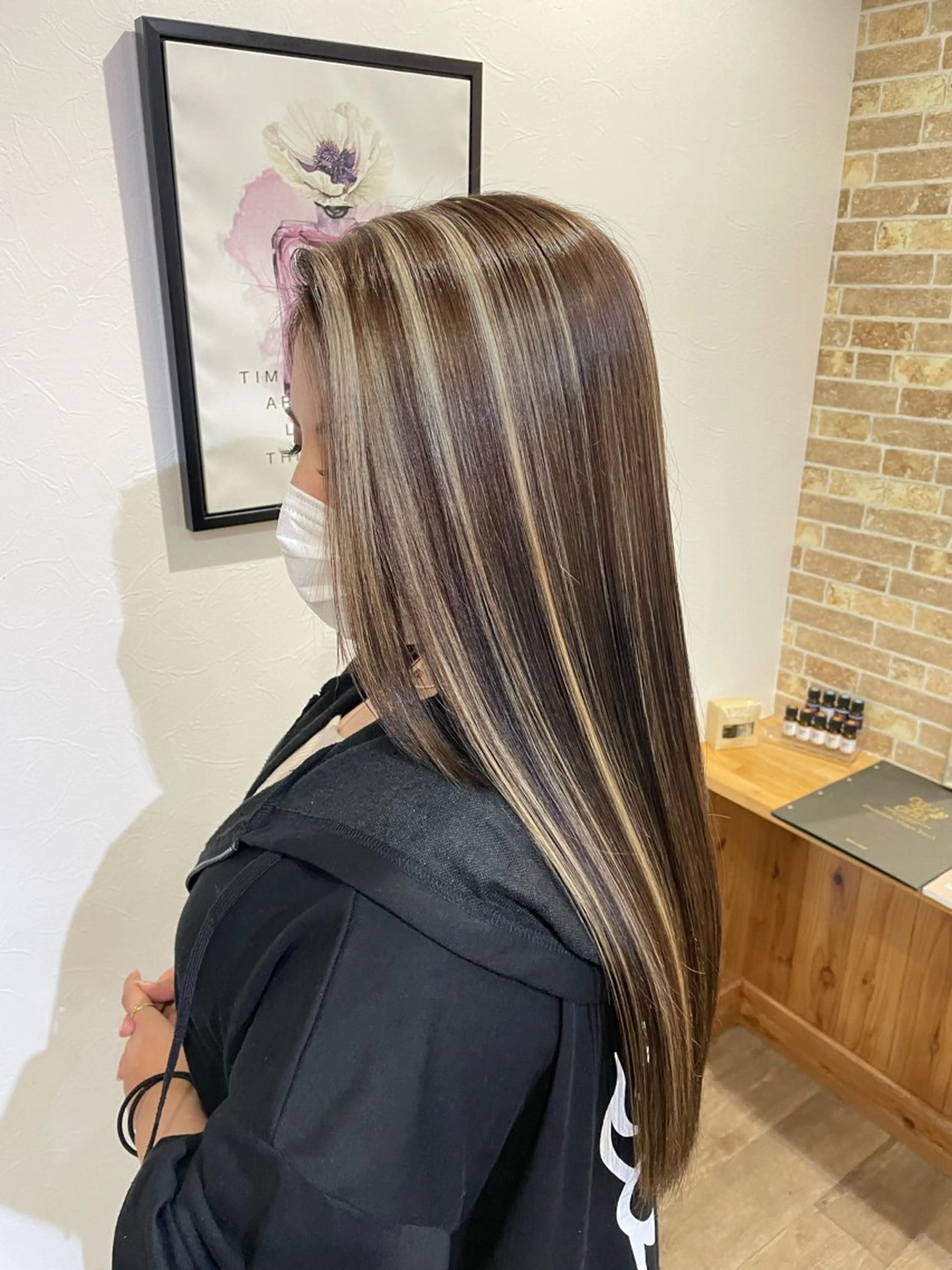 ロング カラー ブリーチ ケアブリーチ ハイライトカラー ハイライト ヘアカラー トリートメント acero + hair&eyelash 幸手店【アチェロ】所属・ハイライトハイトーン 💖MOMOKAのヘアスタイル