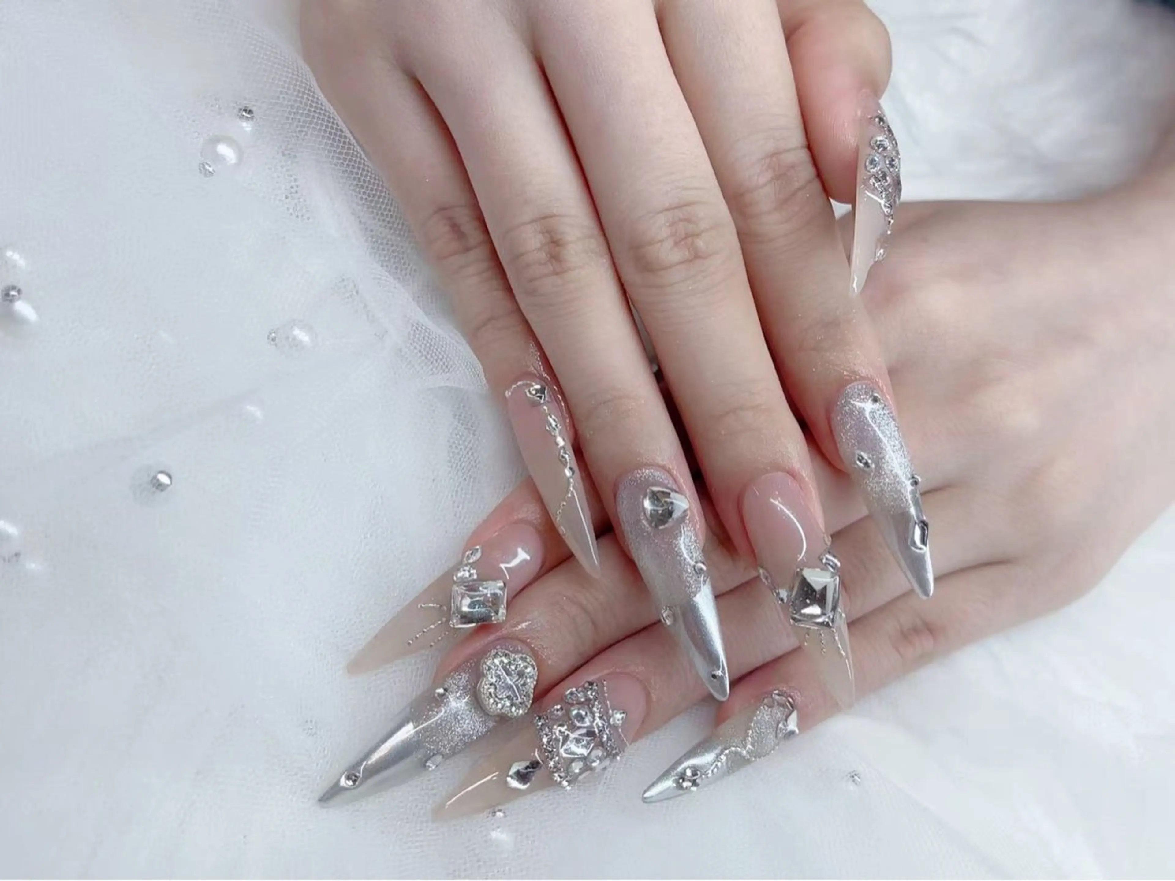 ネイル ミラーネイル COCO ネイルのネイルデザイン