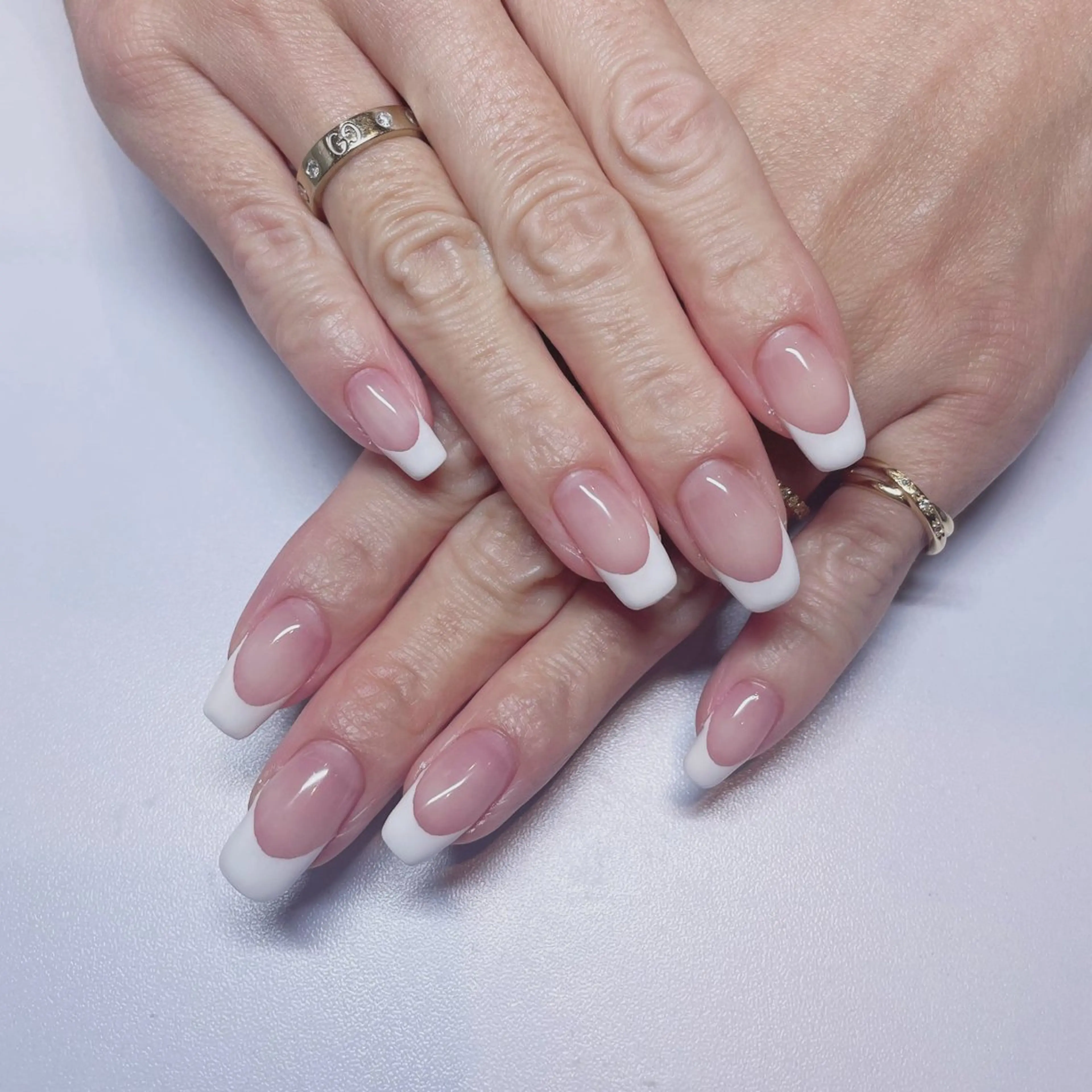 ネイル ハンドネイル Nailsalon Repos.所属・Rika🌼 シンプル•マグネットのネイルデザイン