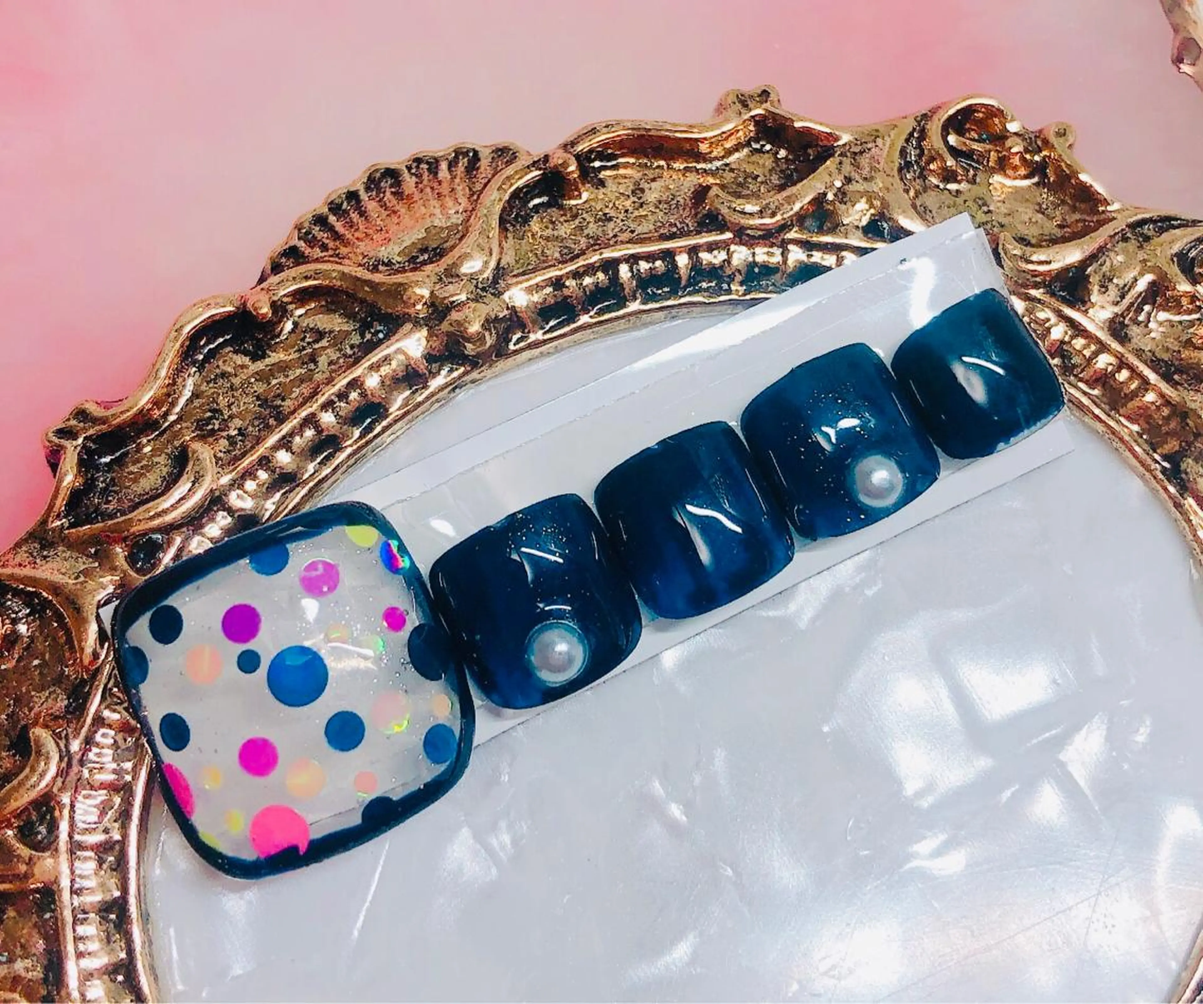 ネイル フットネイル フットネイル CROWN プライベートサロンのネイルデザイン