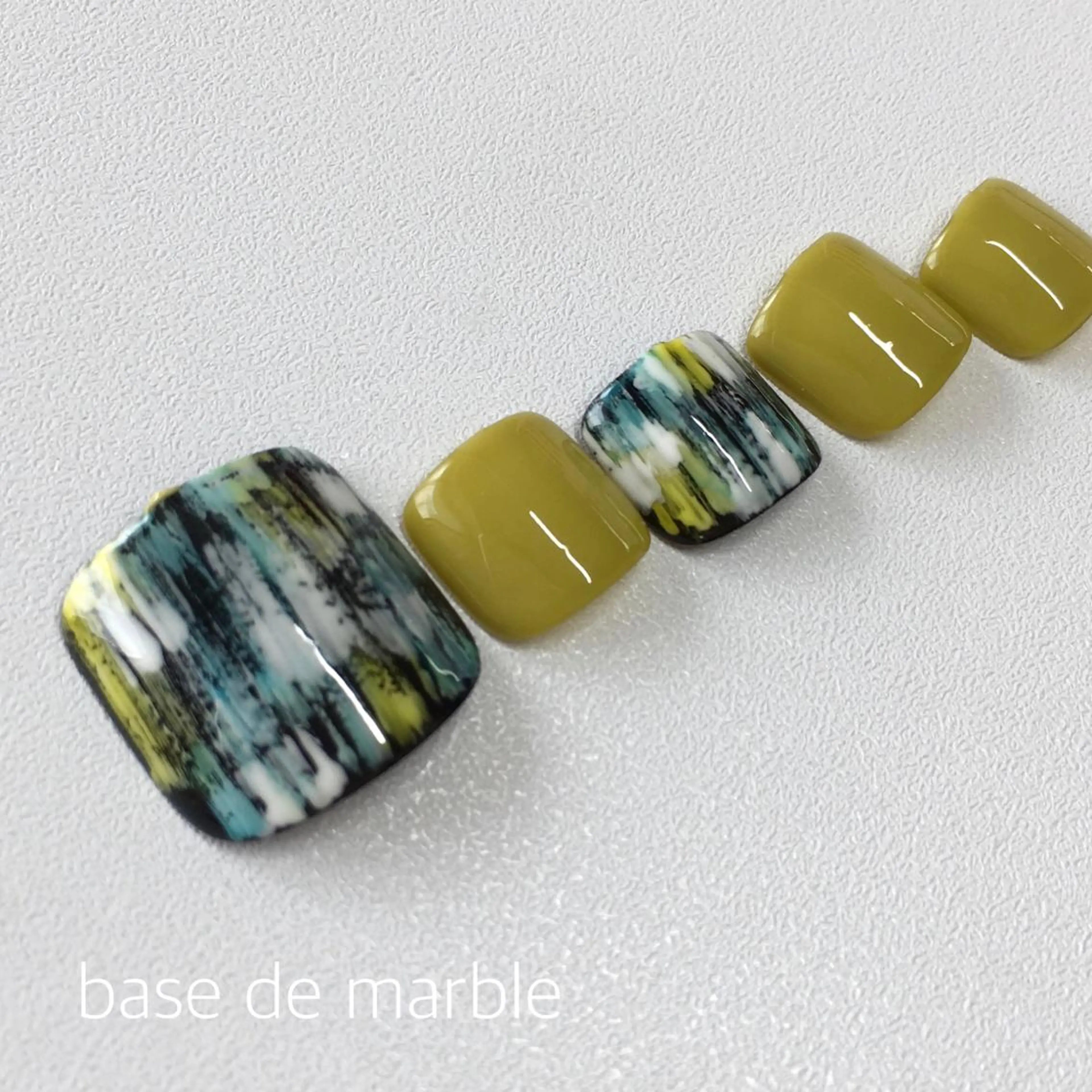 ネイル オモルフィ所属・カラーリスト marumoのヘアスタイル