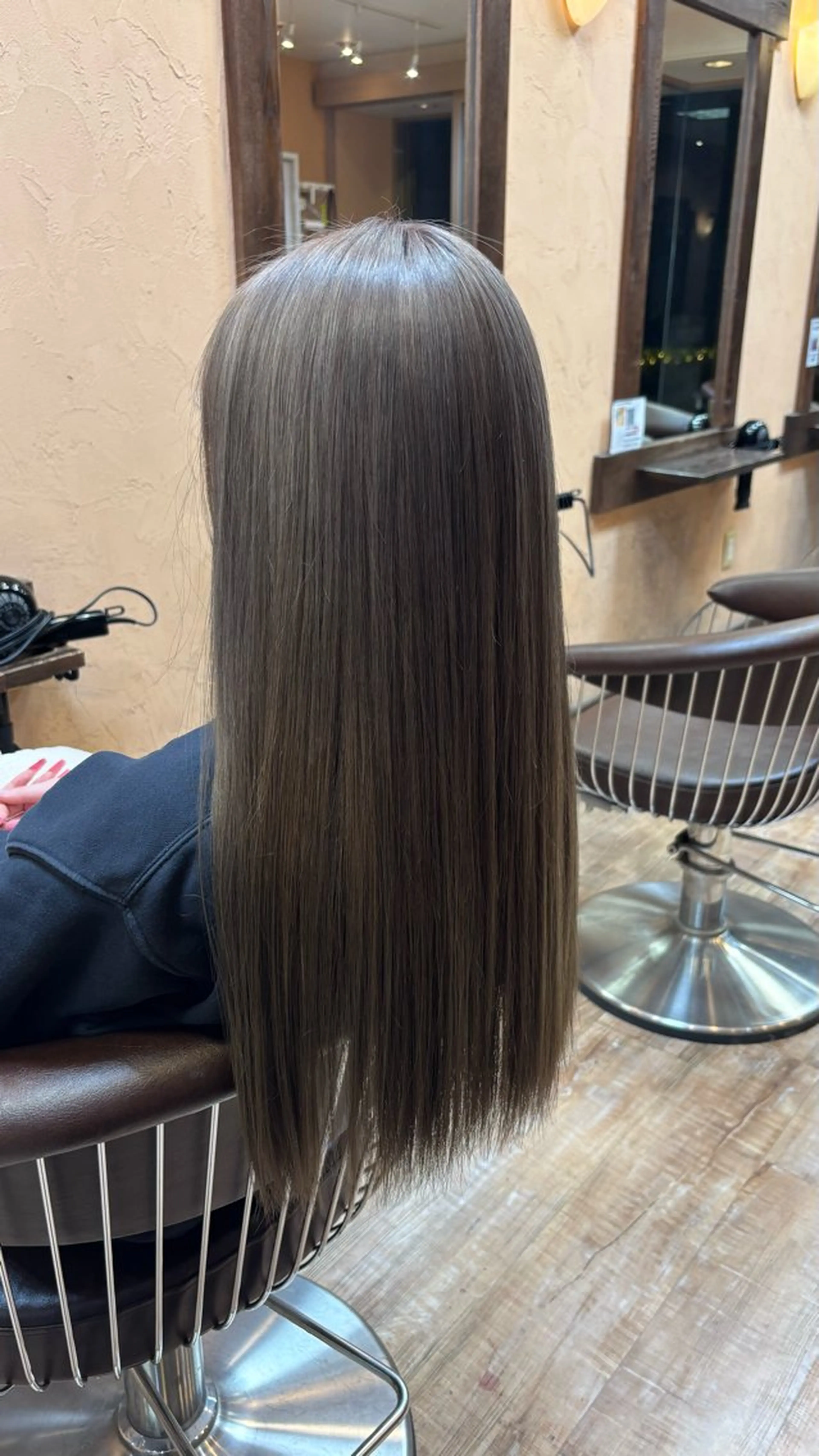 ロング カラー ヘアカラー トリートメント ブリーチカラー🎀 Himariのヘアスタイル