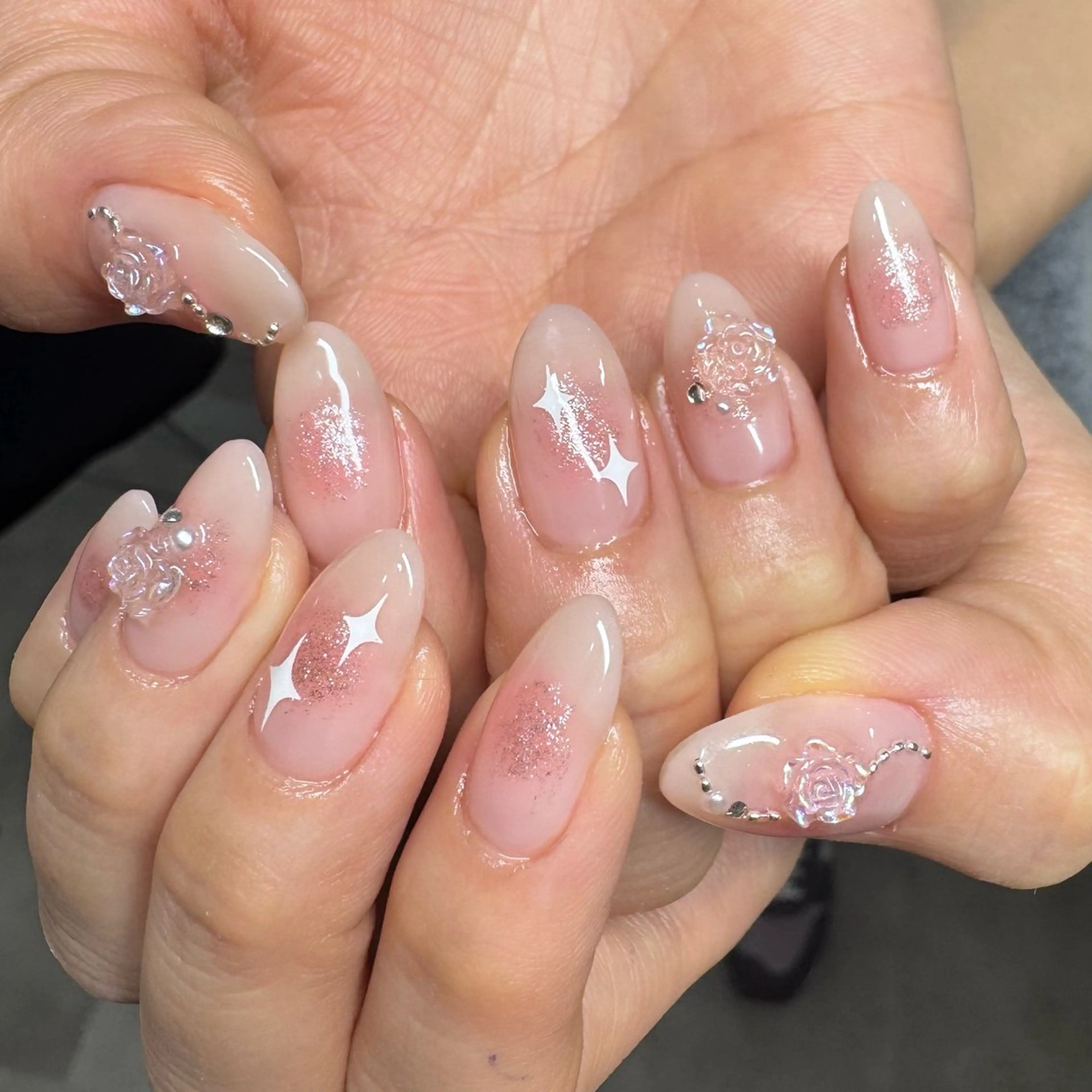 ネイル O. Maikaのネイルデザイン