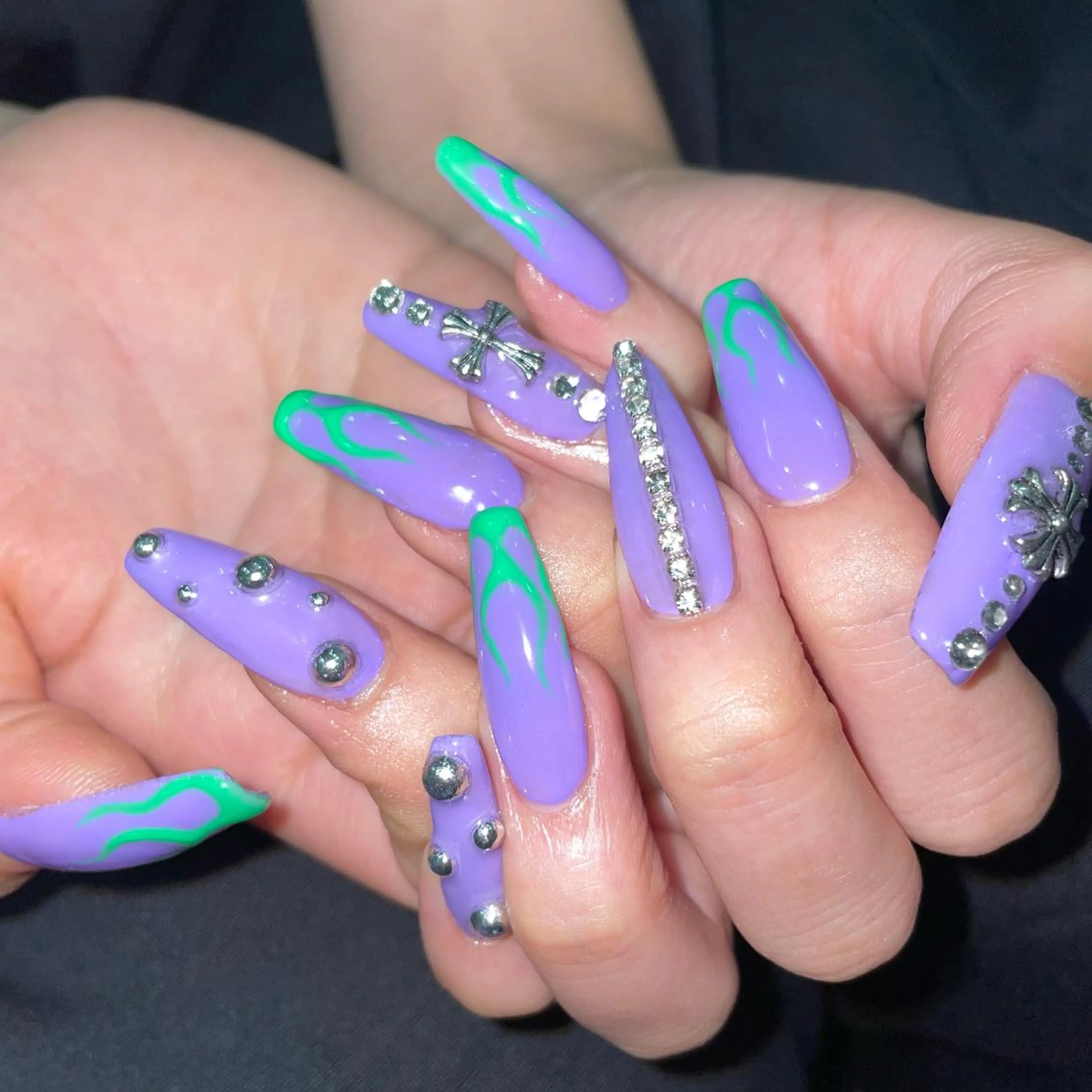 ネイル 【 ﾈｲﾘｽﾄ&ｱｲ ﾘｽﾄ】キヨカのネイルデザイン