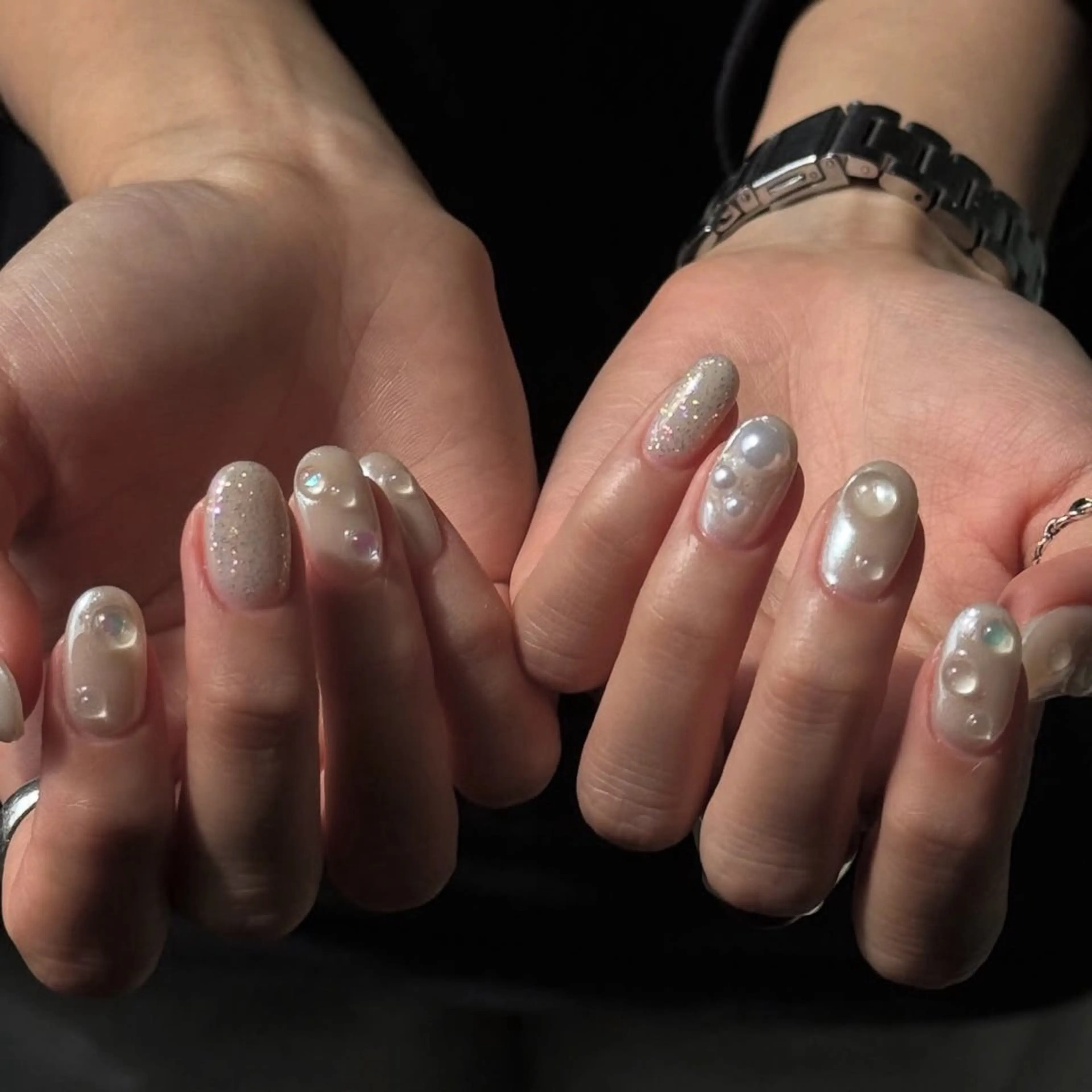 ネイル グラデーション ラメ(グリッター) マグネットネイル ミラーネイル ニュアンスネイル ハンドネイル Lumi de nails所属・Lumi de nailsのネイルデザイン