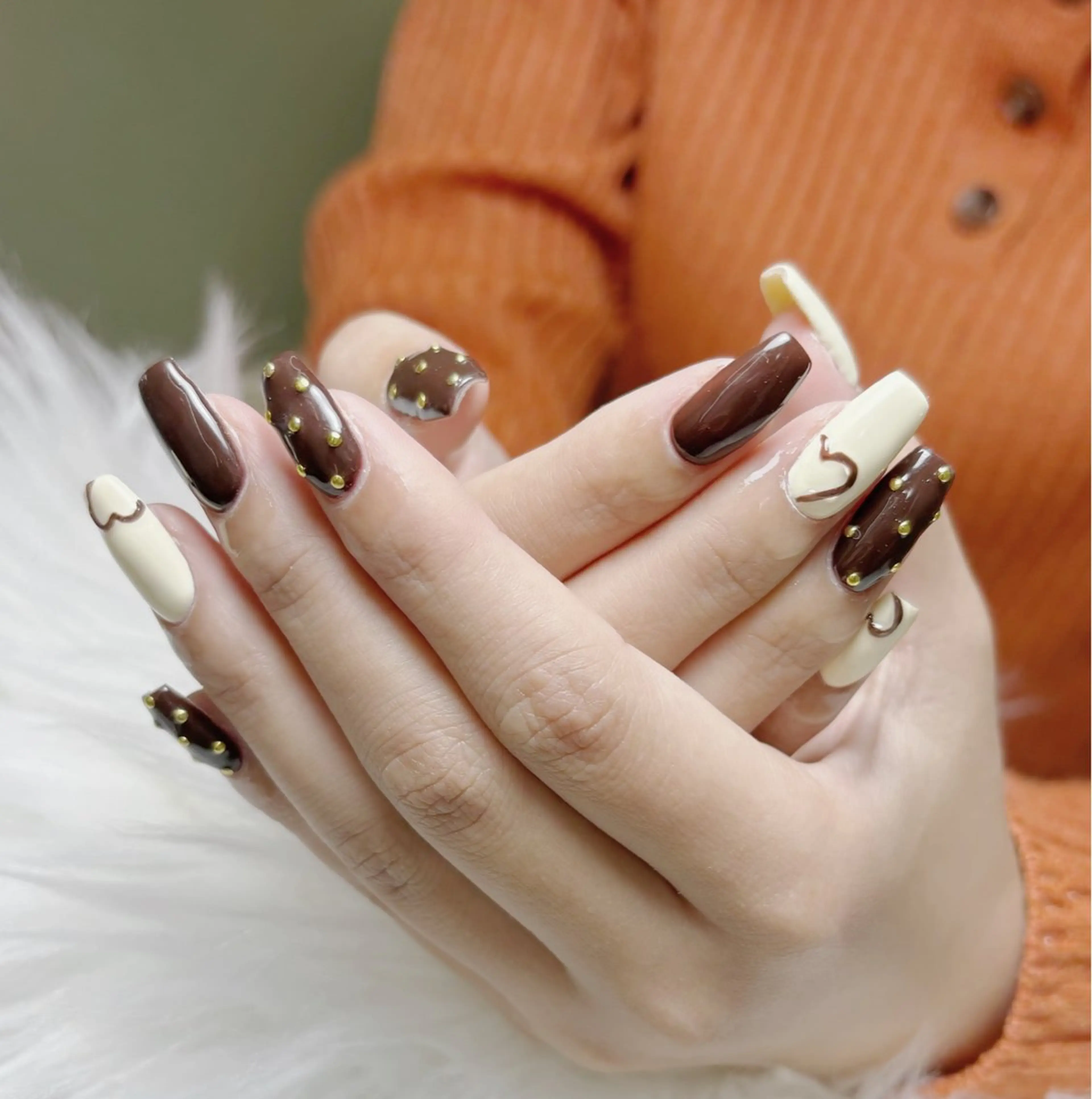 ネイル Rainrain💧 パーツ豊富、やり放題のネイルデザイン