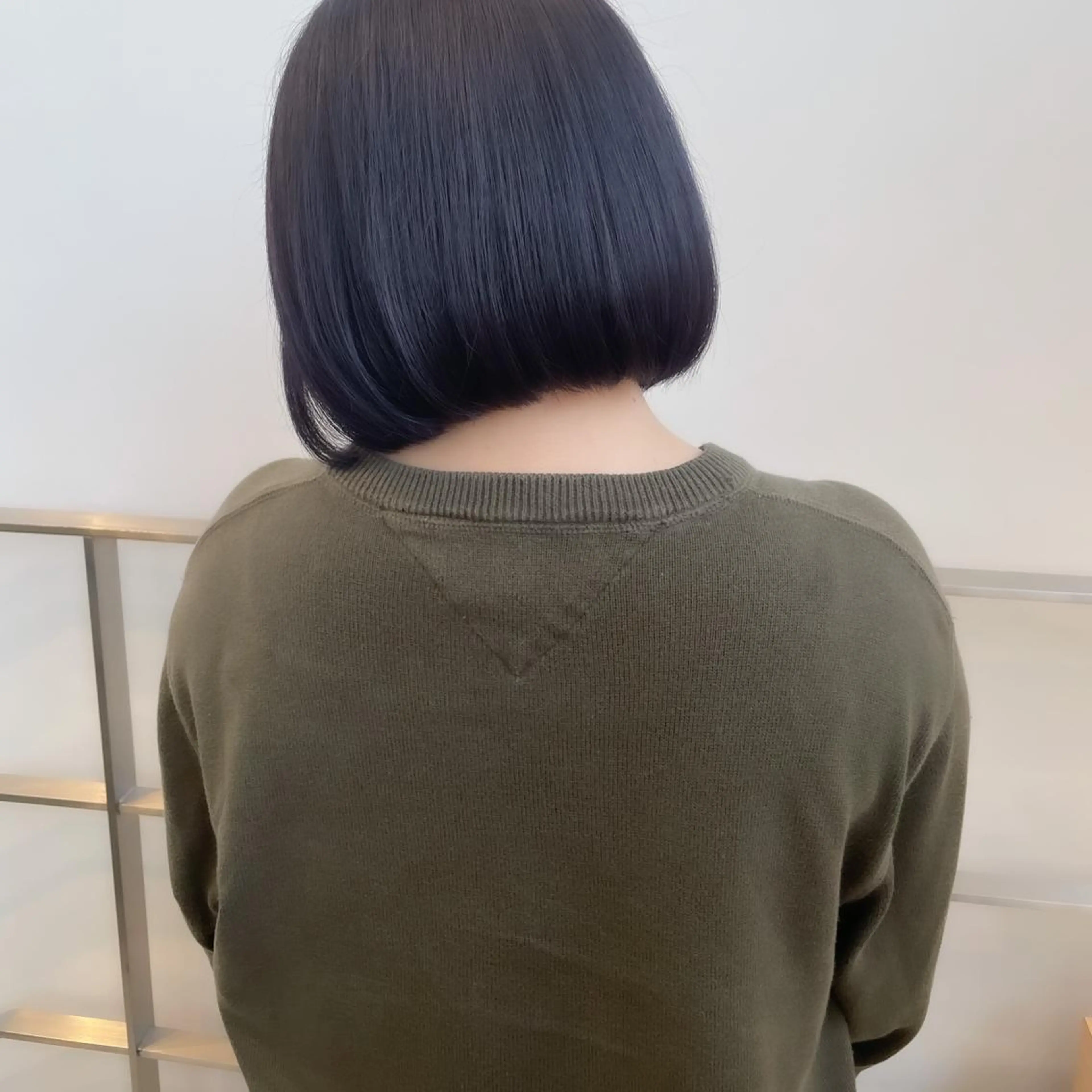 ショート カラー ヘアアレンジ ミニボブ/ブリーチ 🌈MISATOのヘアスタイル