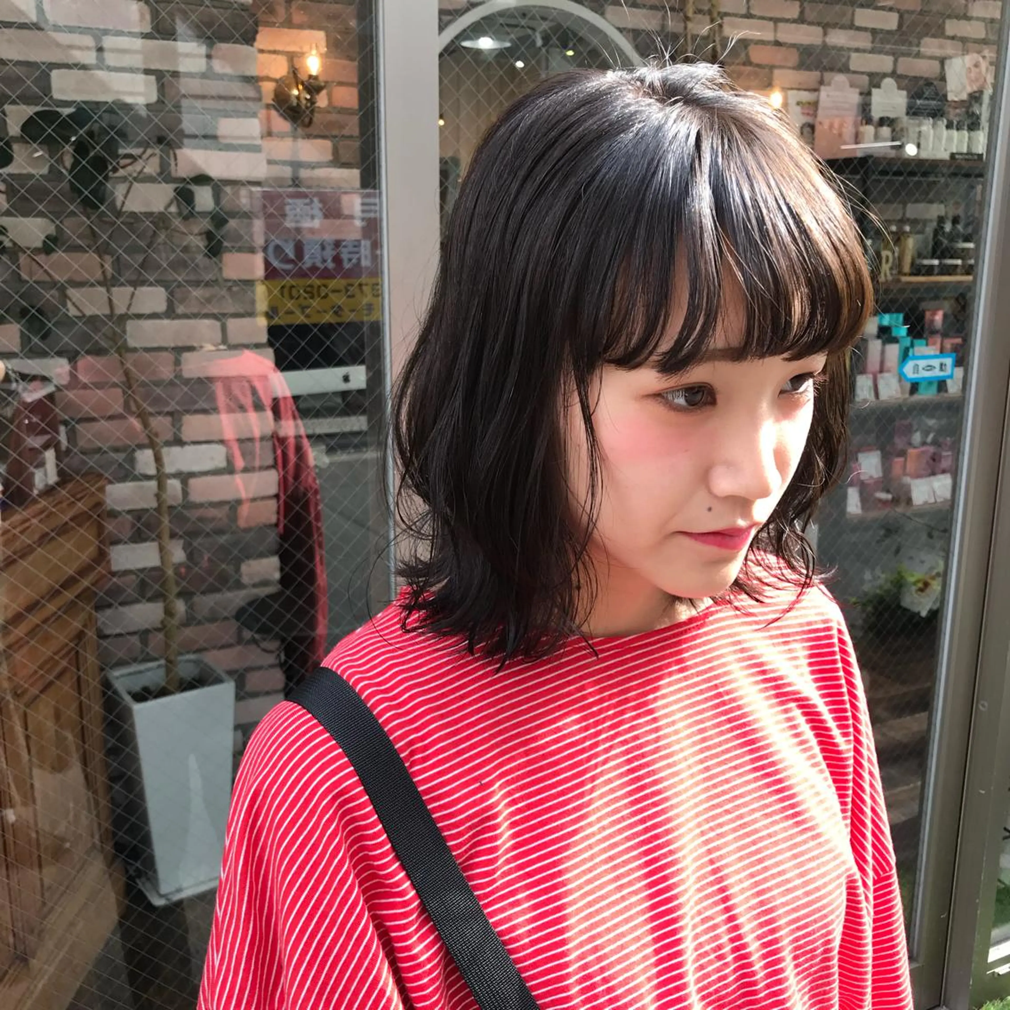 ミディアム カラー ヘアカラー トリートメント レイヤー/顔周り /AKARIのヘアスタイル