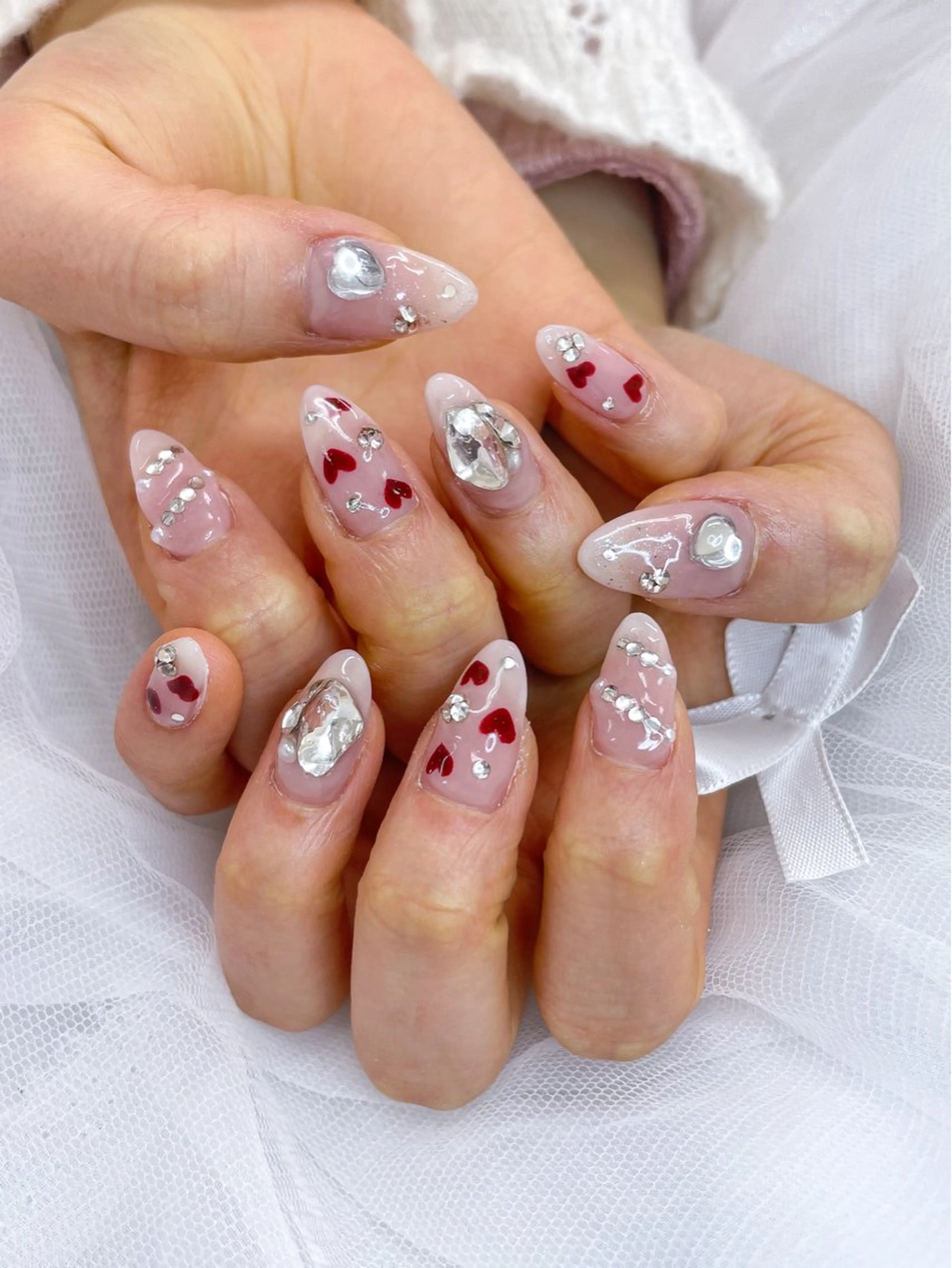 ネイル ハート ハンドネイル 五十嵐 美智のネイルデザイン