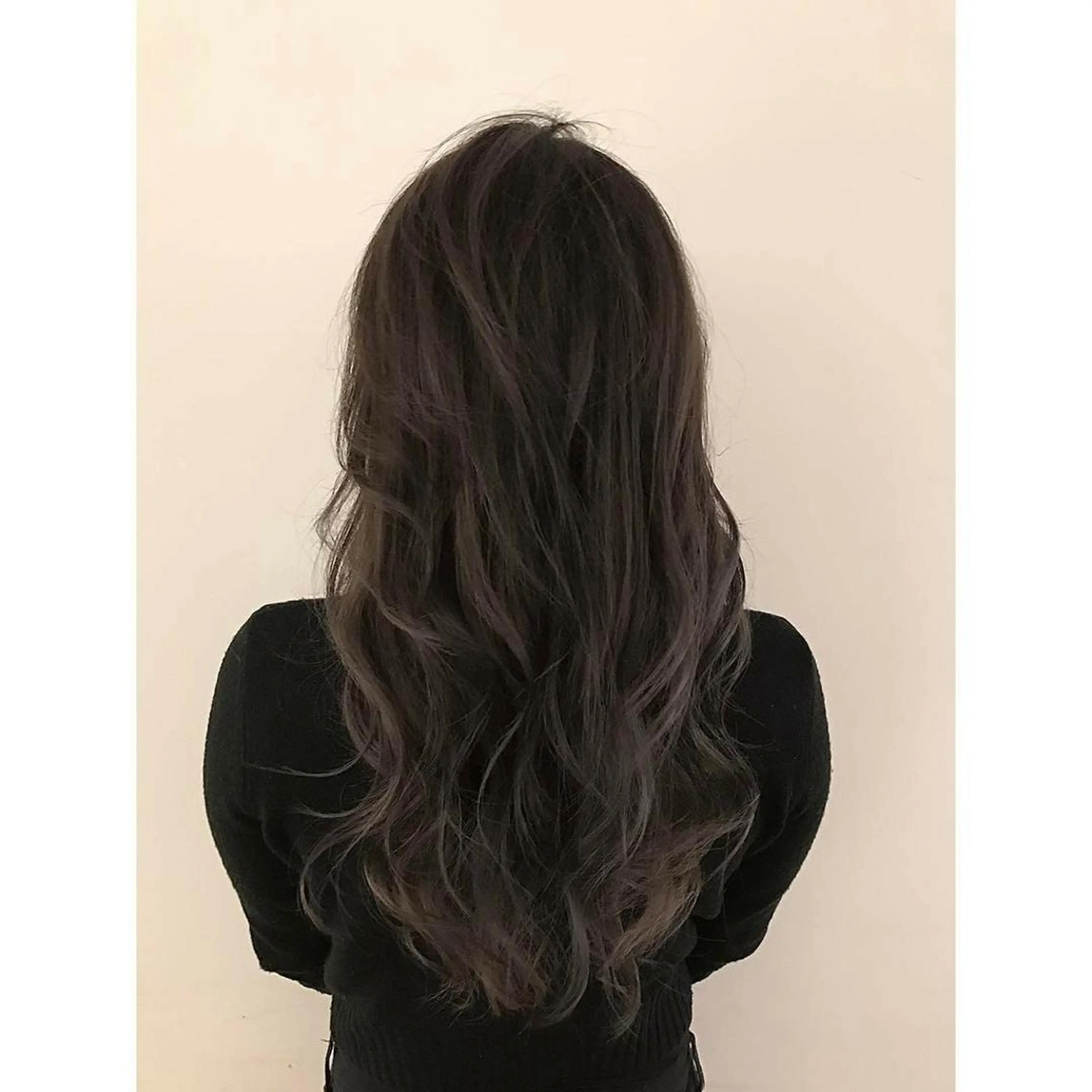 ミディアム due hair 京都駅前店 MILBON オージュア認定サロン【デューヘアー】所属・ハイトーンブリーチ 土坂　由志【京都】のヘアスタイル