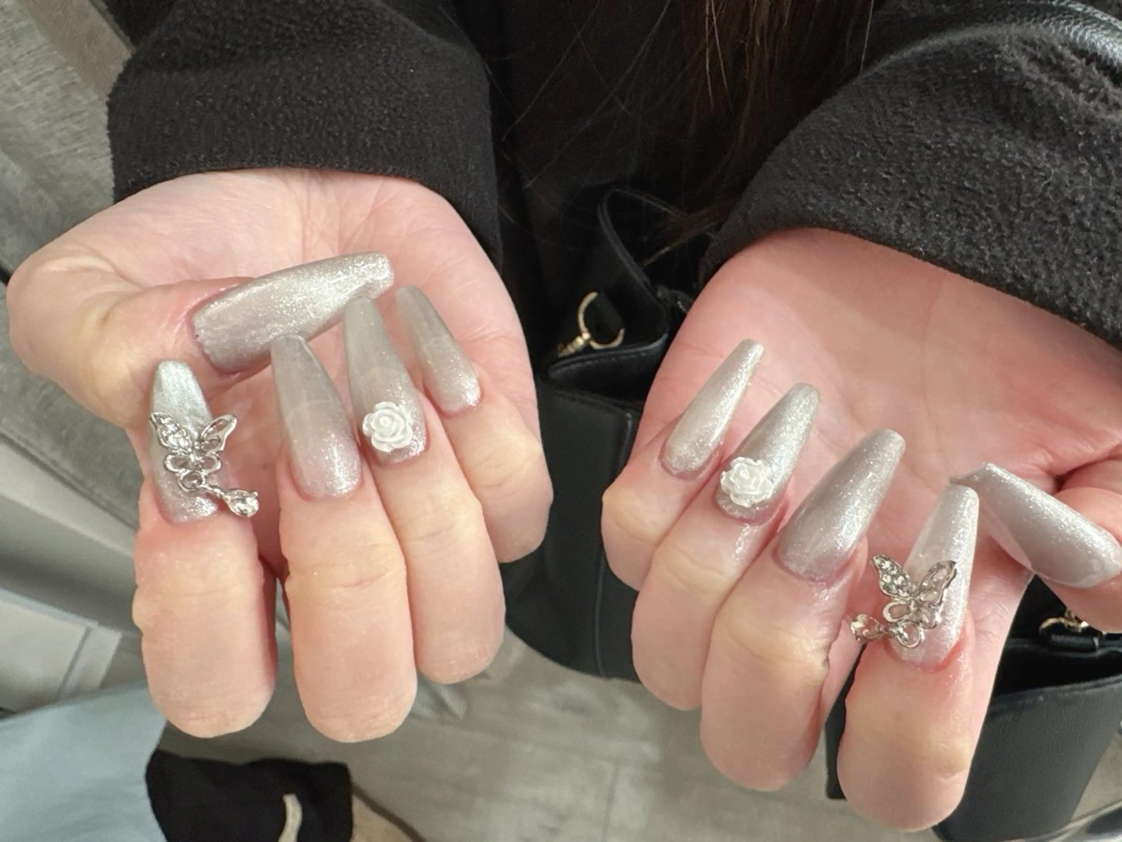 ネイル 長さだし専門店）H‘ami nailsalon新大久保所属・金子 希のネイルデザイン