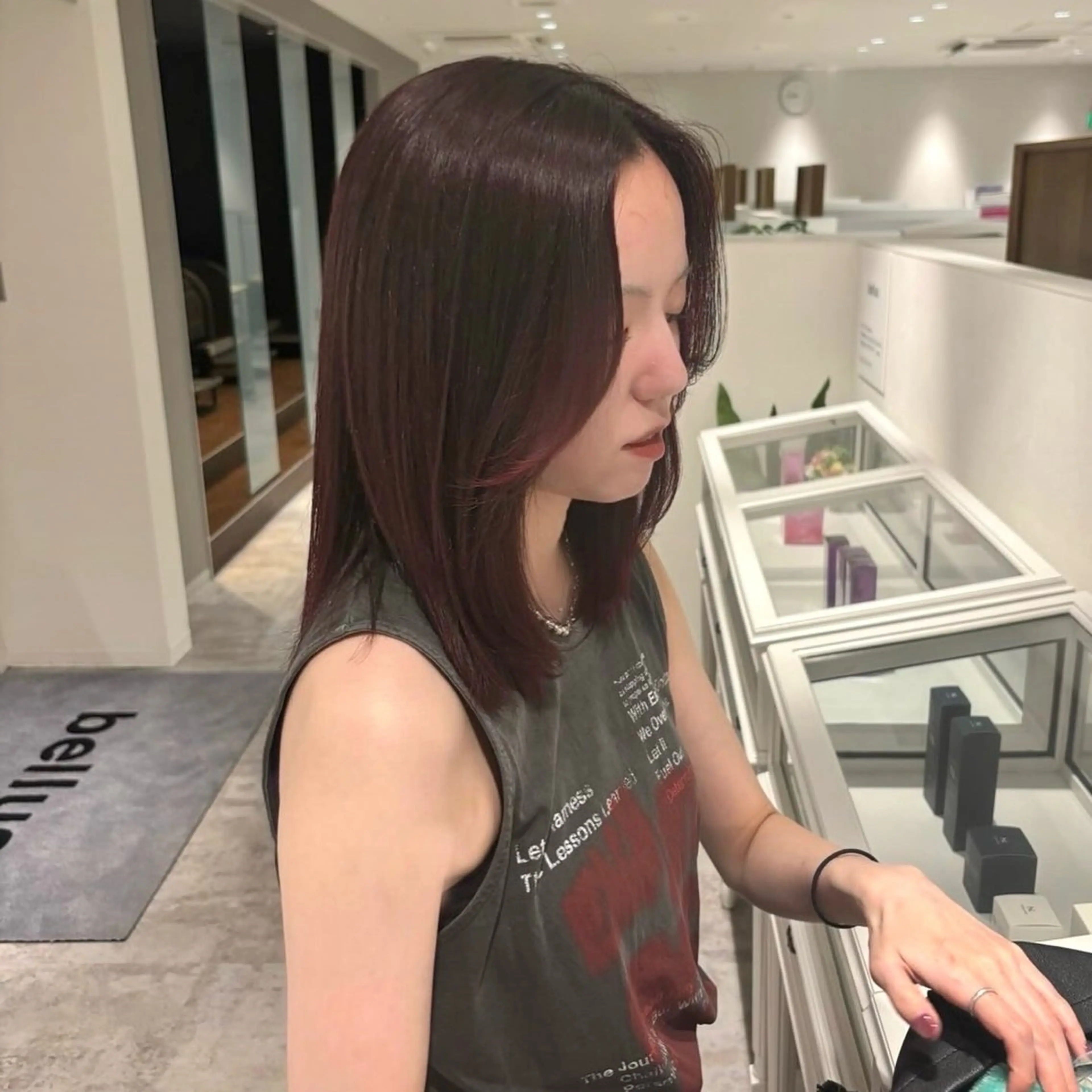 ミディアム カラー bellus所属・田名部 愛乙のヘアスタイル