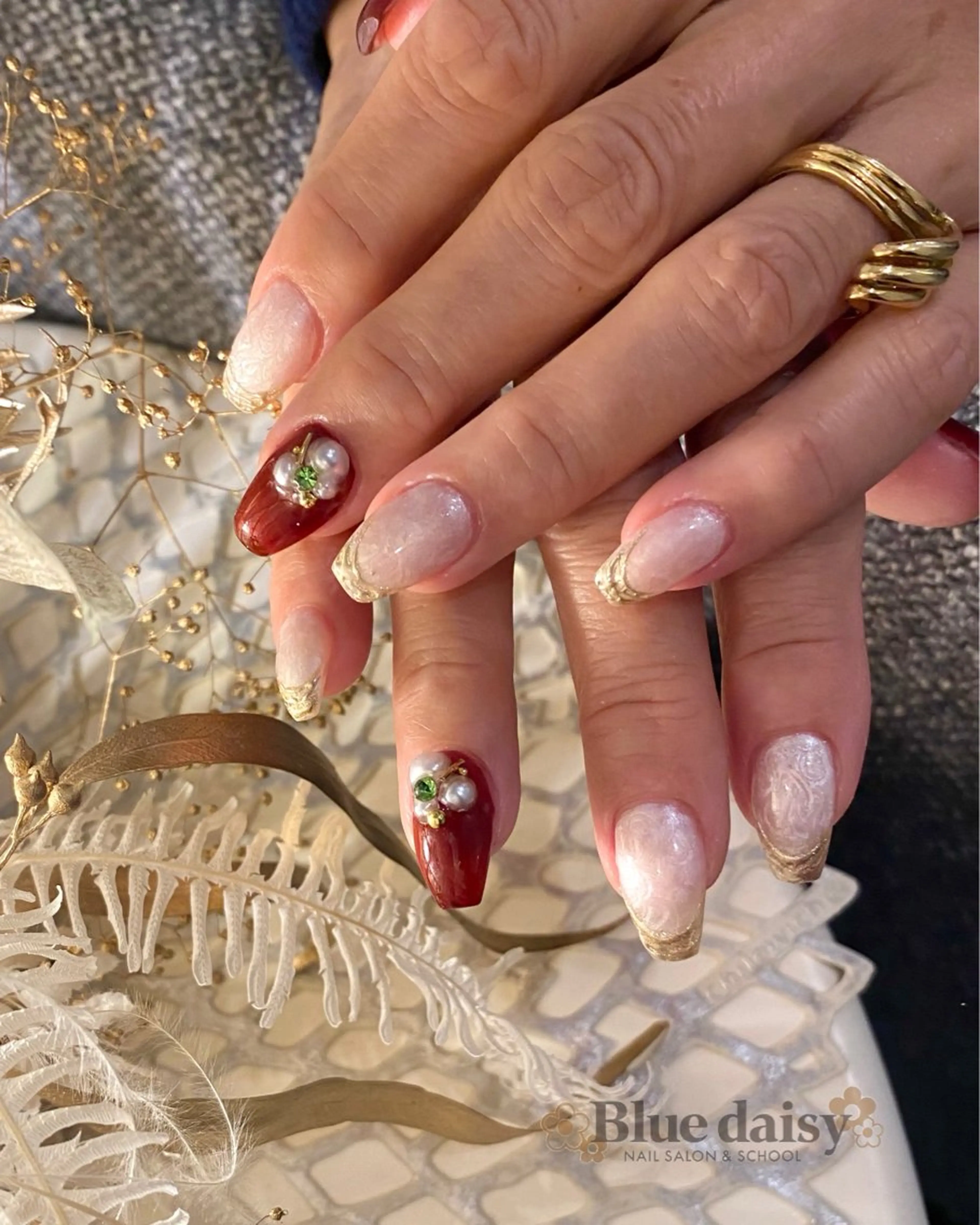 ネイル 冬ネイル クリスマス ハンドネイル Blue　daisy　栄本店 【ブルーデイジー】所属・Blue daisy 栄本店のネイルデザイン