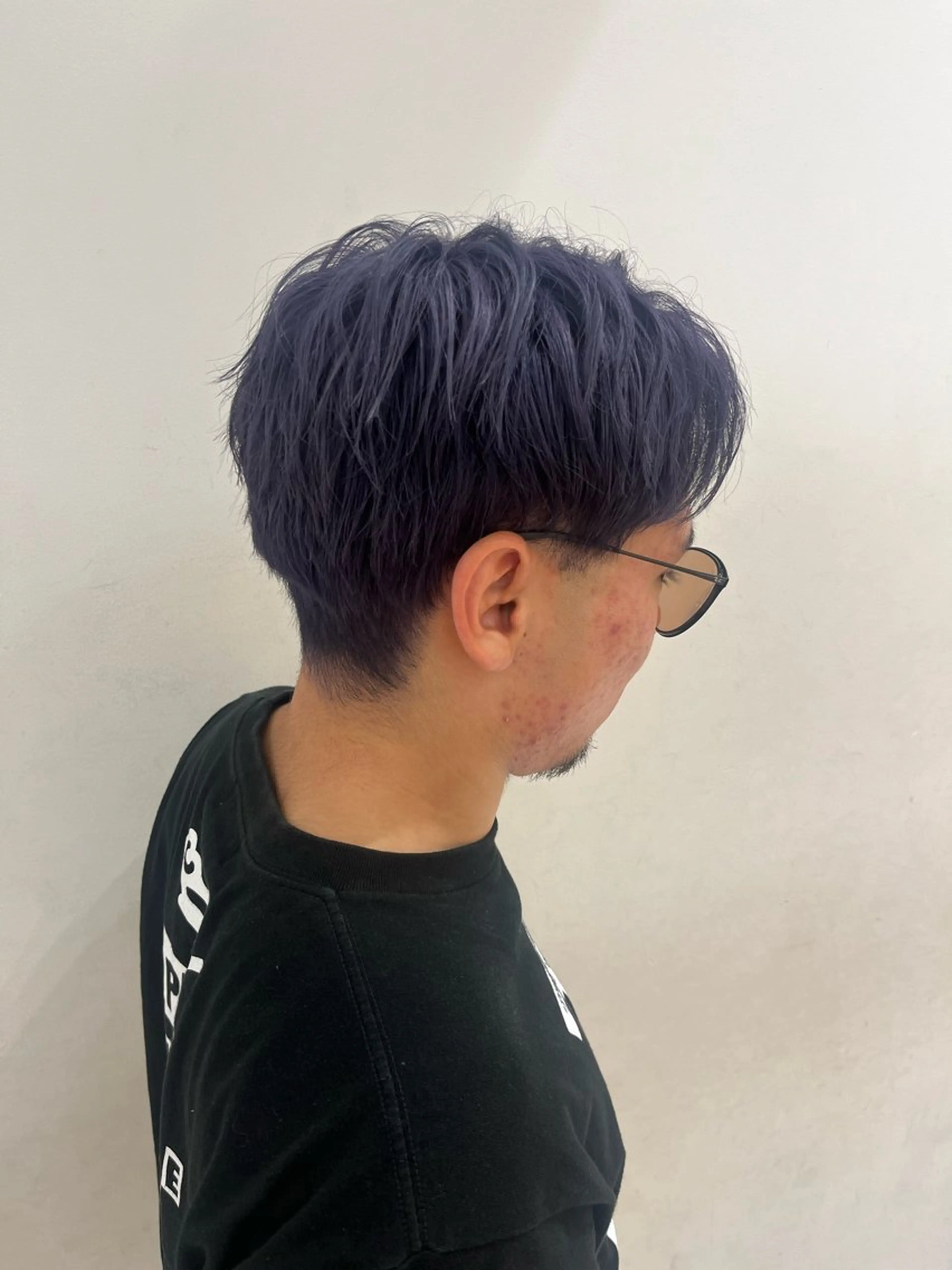 カラー メンズ 荒川 三希のヘアスタイル