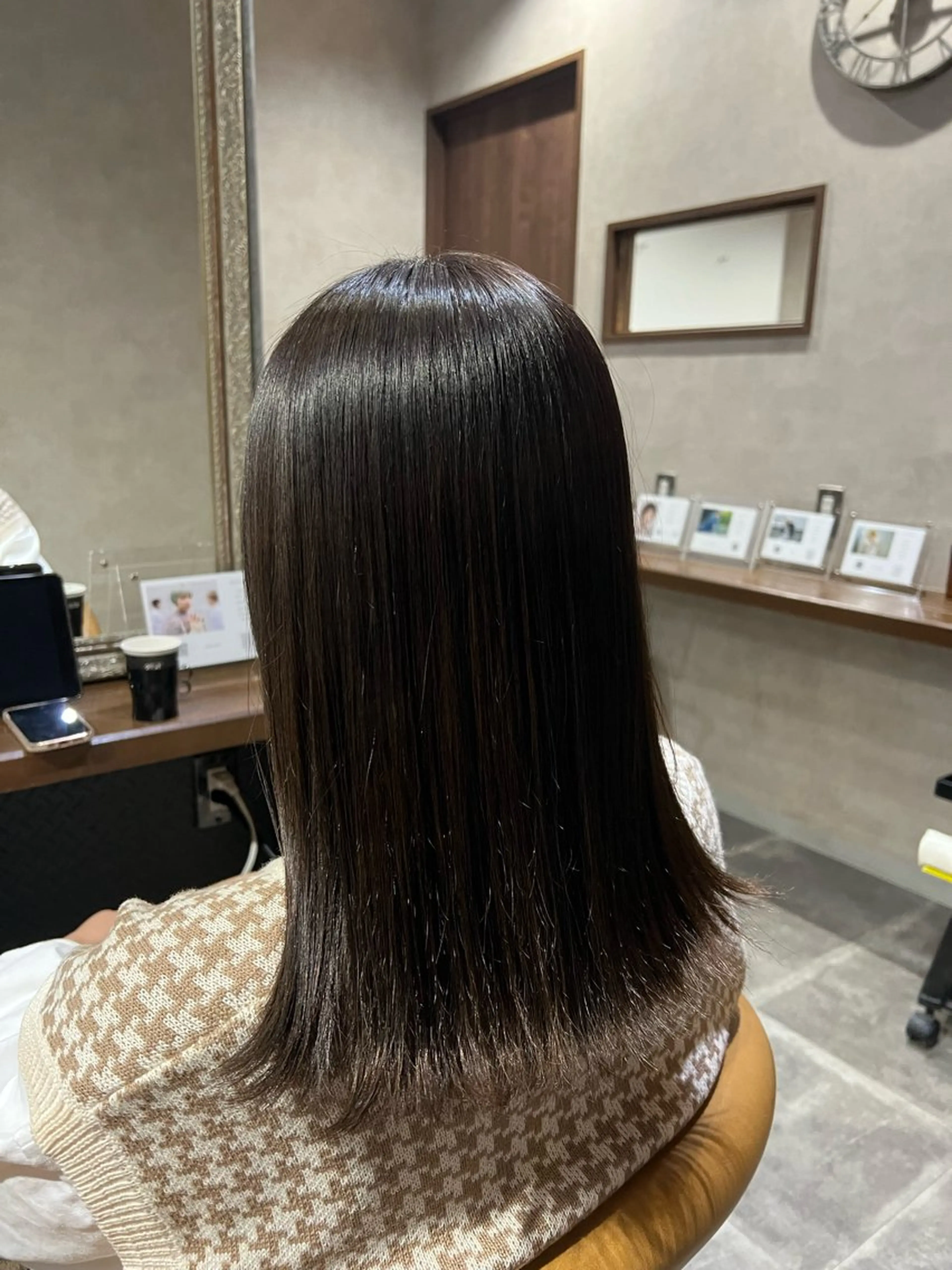 ミディアム アッシュ アッシュブラウン enx / yumaのヘアスタイル