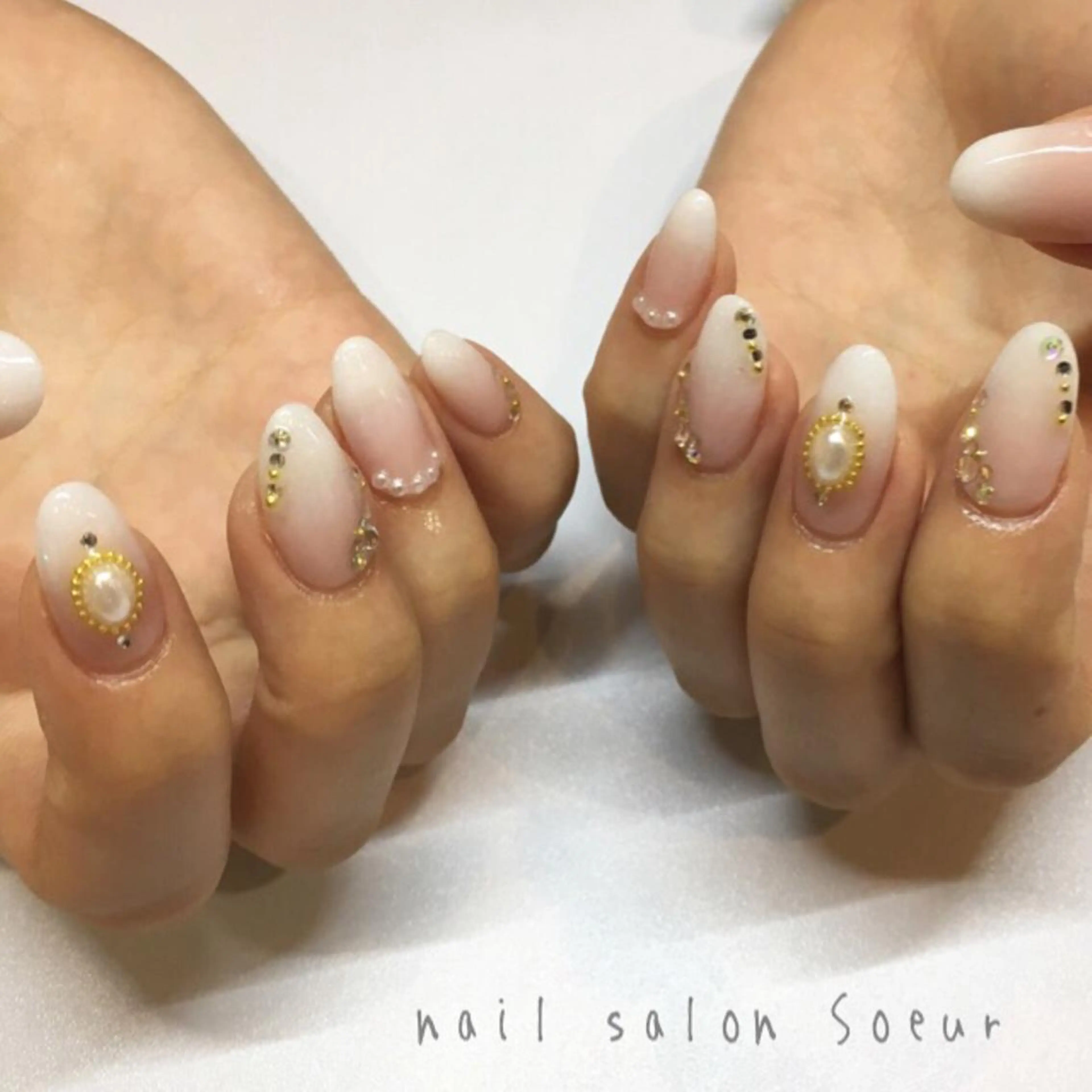 ネイル グラデーション ラメ(グリッター) 持ち込み スカルプネイル nail salon Soeurのネイルデザイン