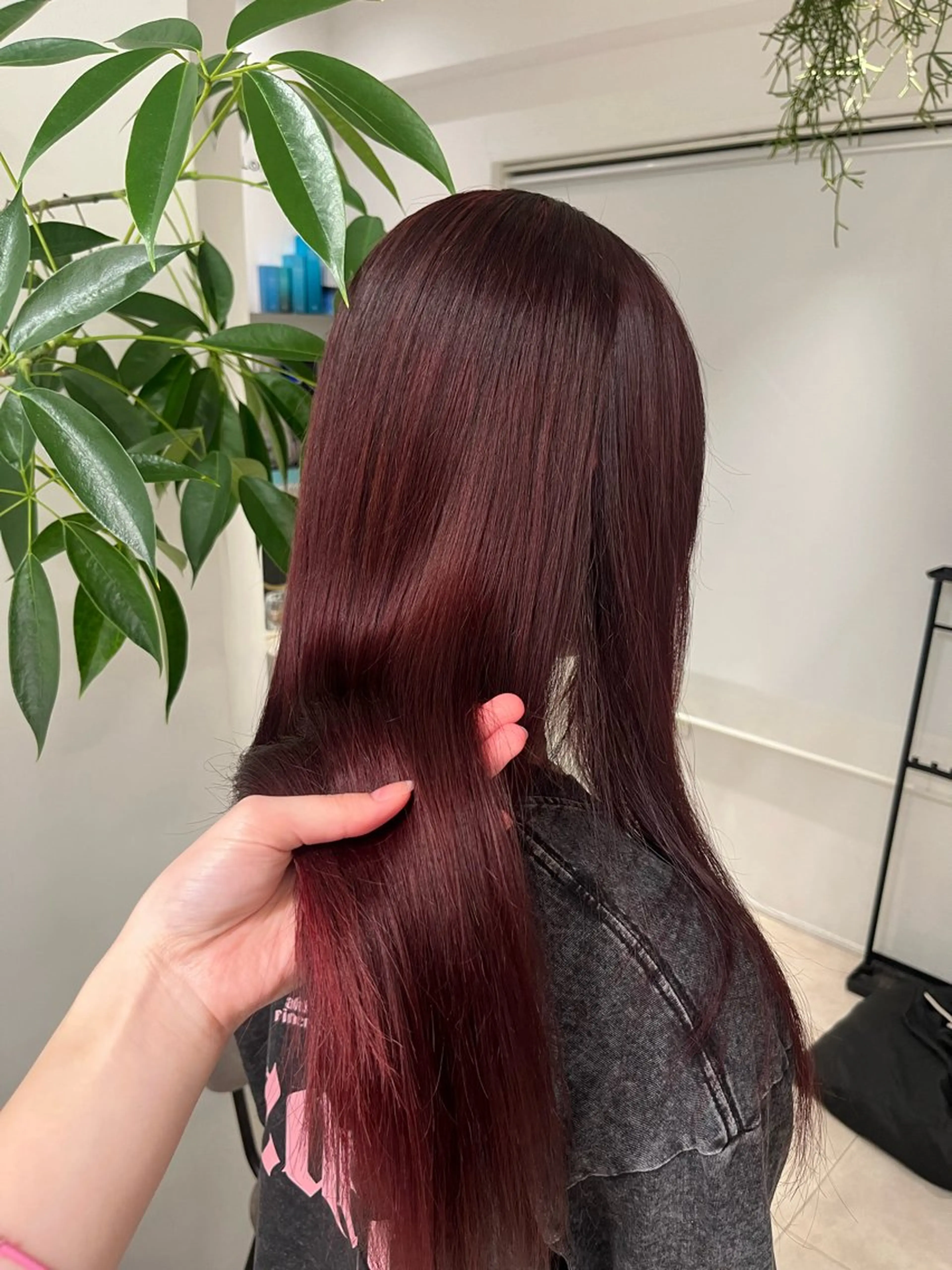 ロング カラー ヘアカラー トリートメント lomalia ayuのヘアスタイル