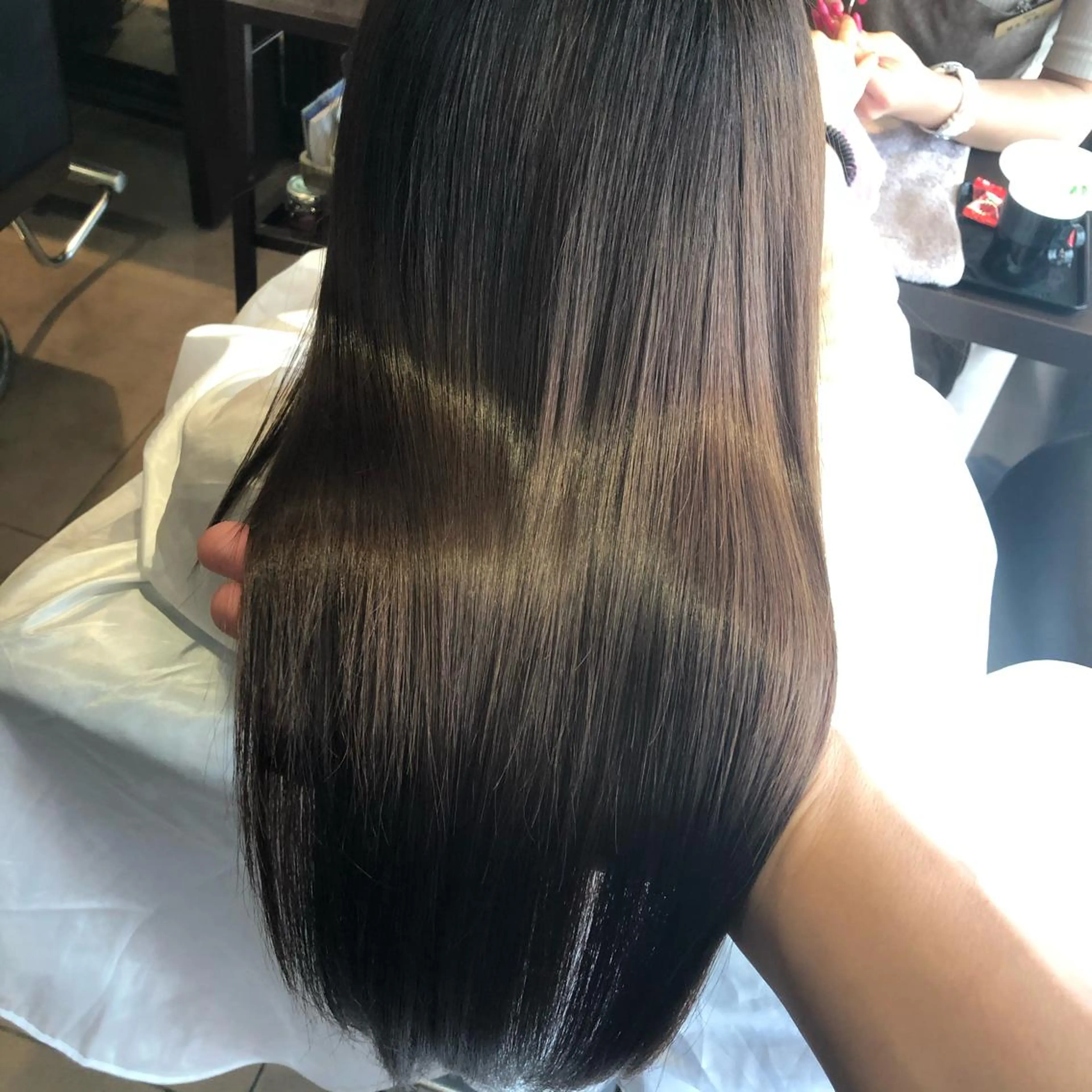 セミロング カラー 縮毛矯正 トリートメント 心斎橋 美髪職人 近江のヘアスタイル