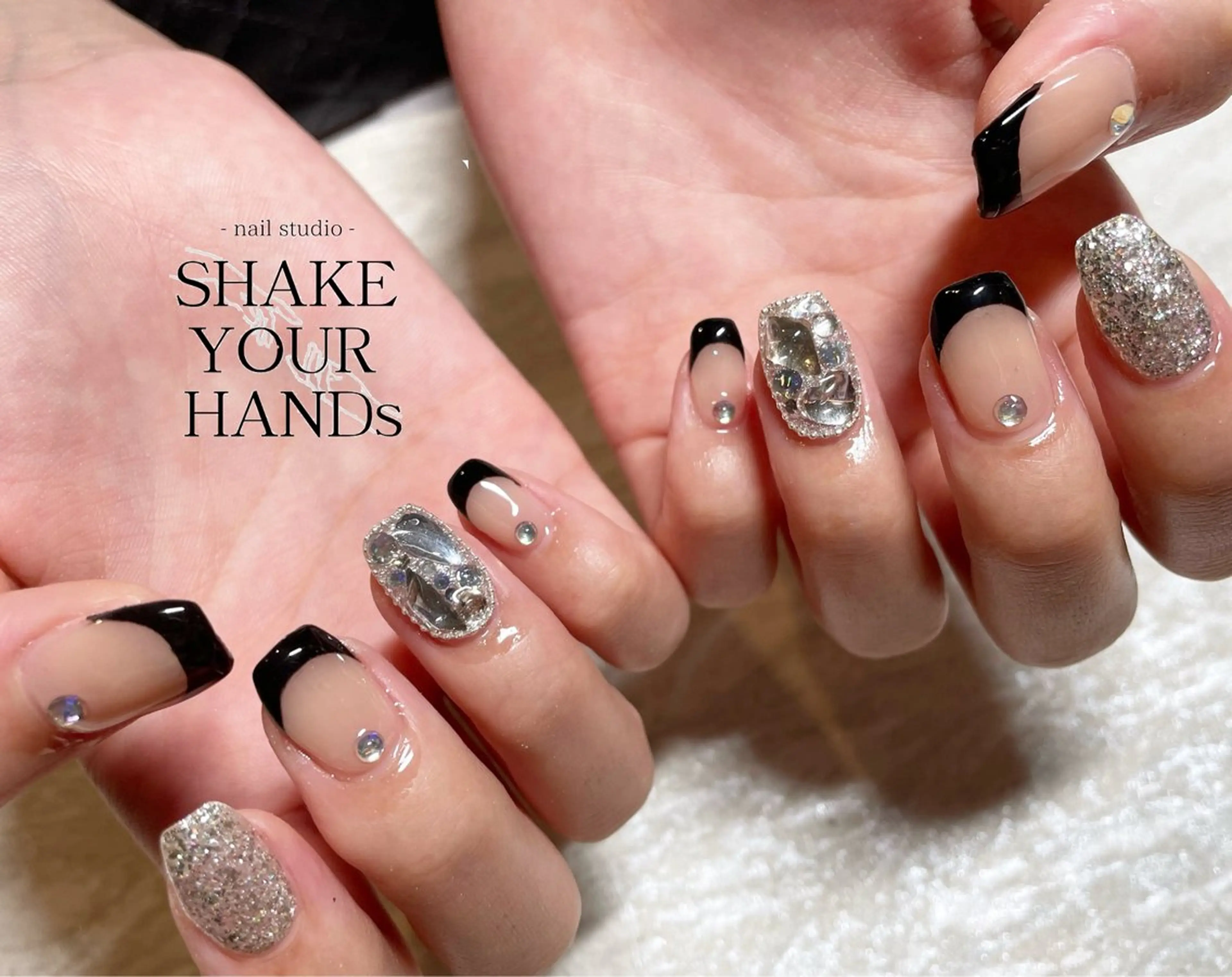 ネイル フレンチネイル ハンドネイル ネイルスタジオ シェイクユアハンズのネイルデザイン