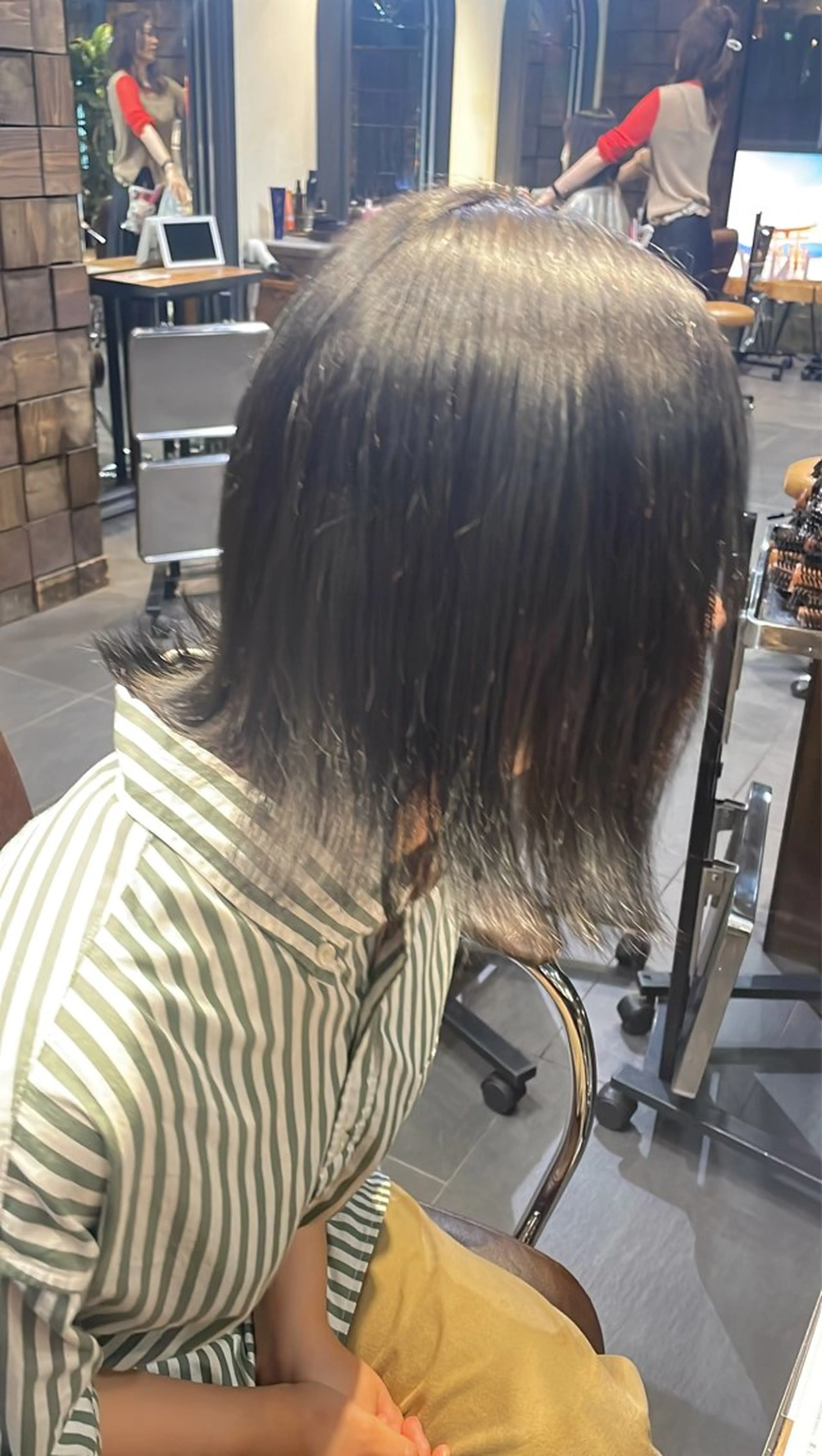 ショート カラー MINX 長濱 優花 /銀座美容師のヘアスタイル