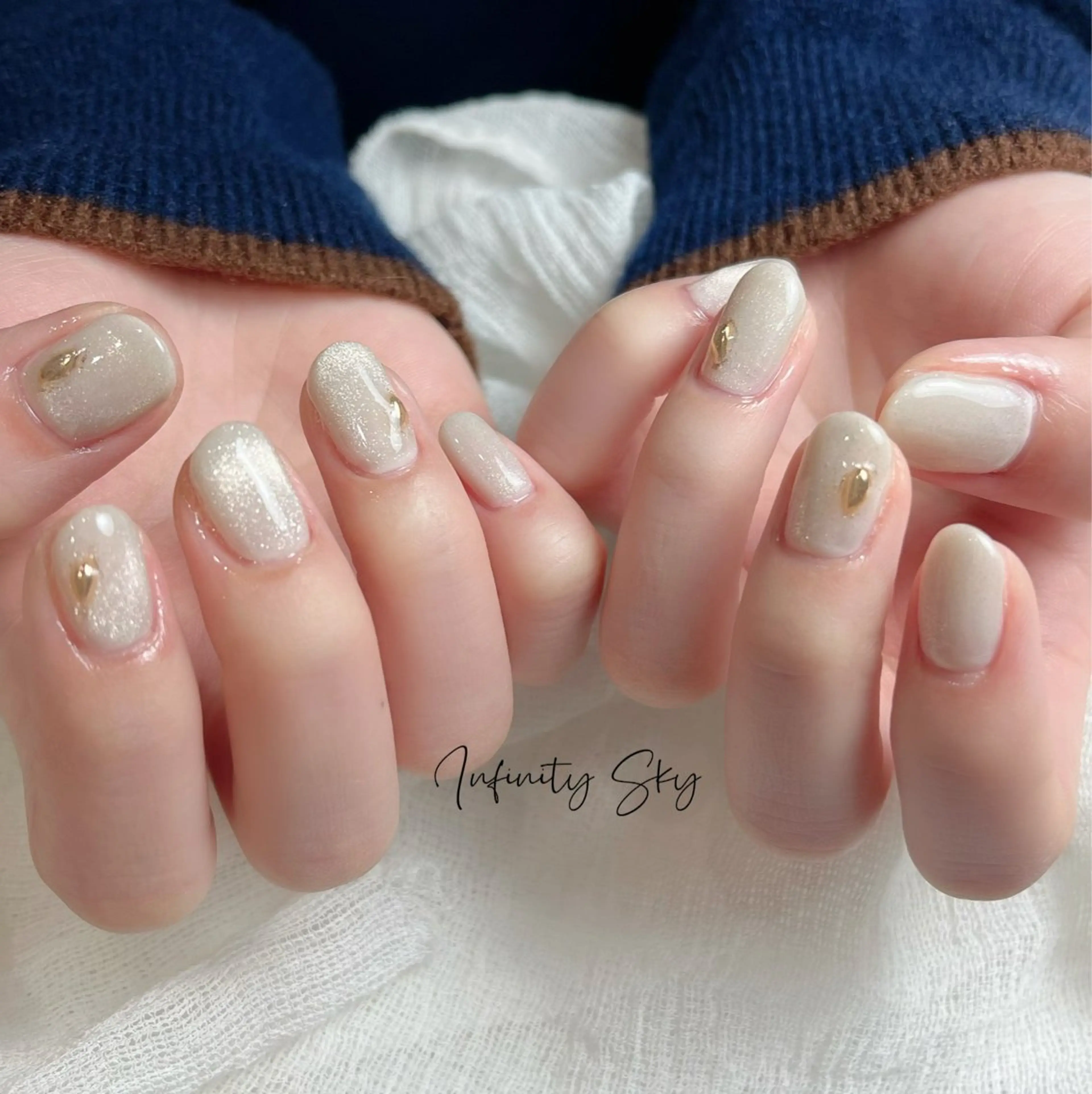 ネイル マグネットネイル ミラーネイル infinity skyのネイルデザイン