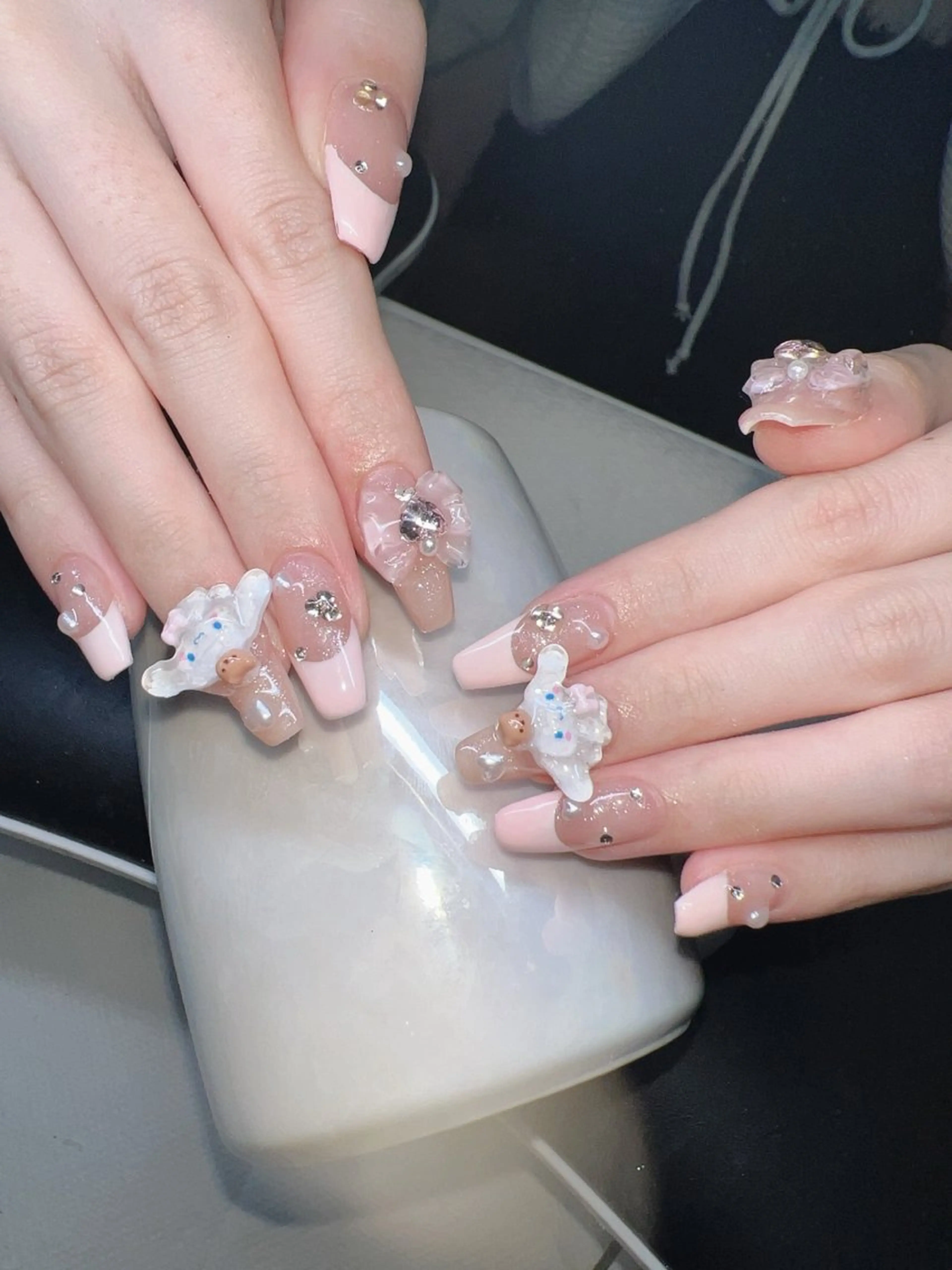 ネイル オーロラネイル チークネイル 長さ出し フットネイル フレンチネイル ハンドネイル Lee Nailsのネイルデザイン