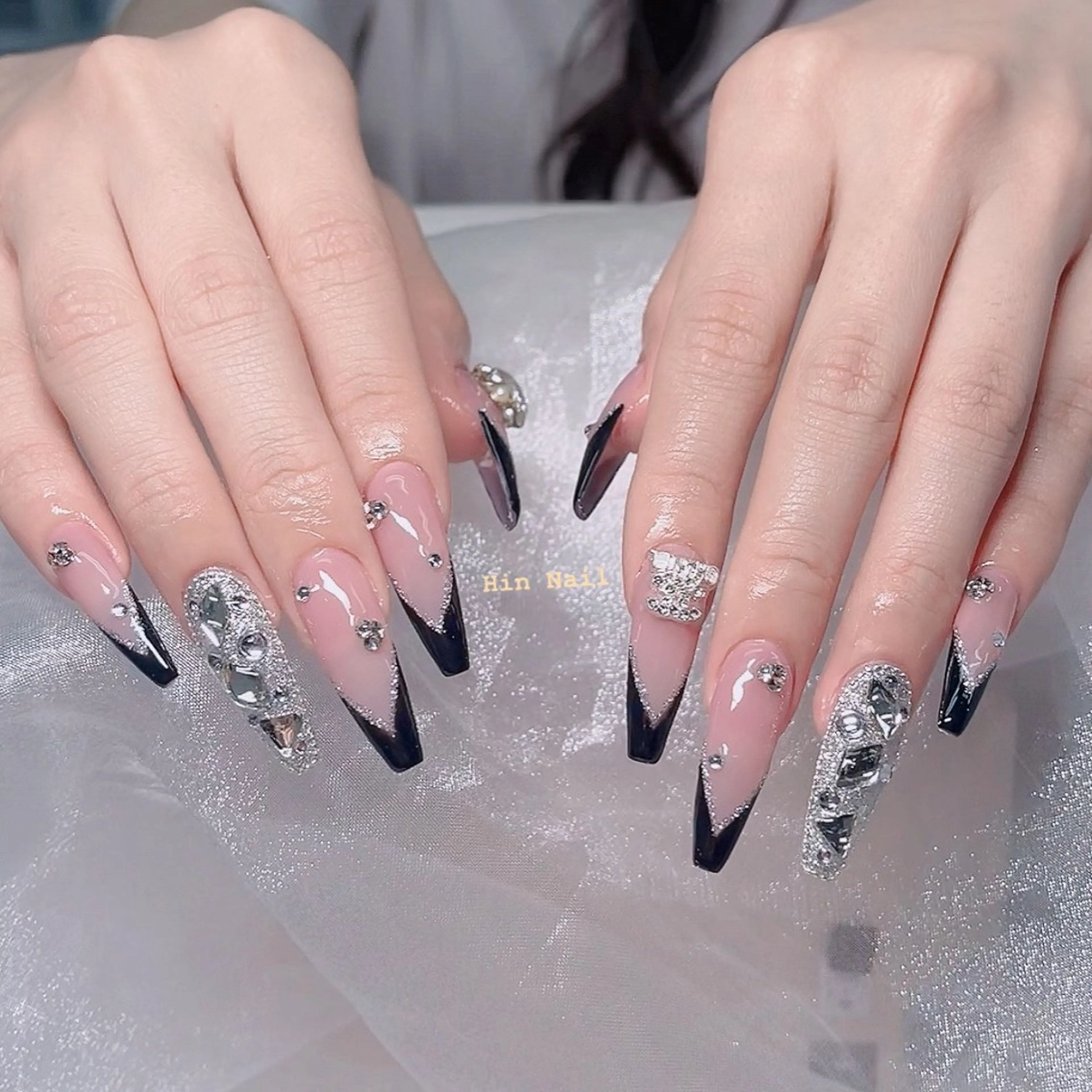 ネイル HIN NAILのネイルデザイン