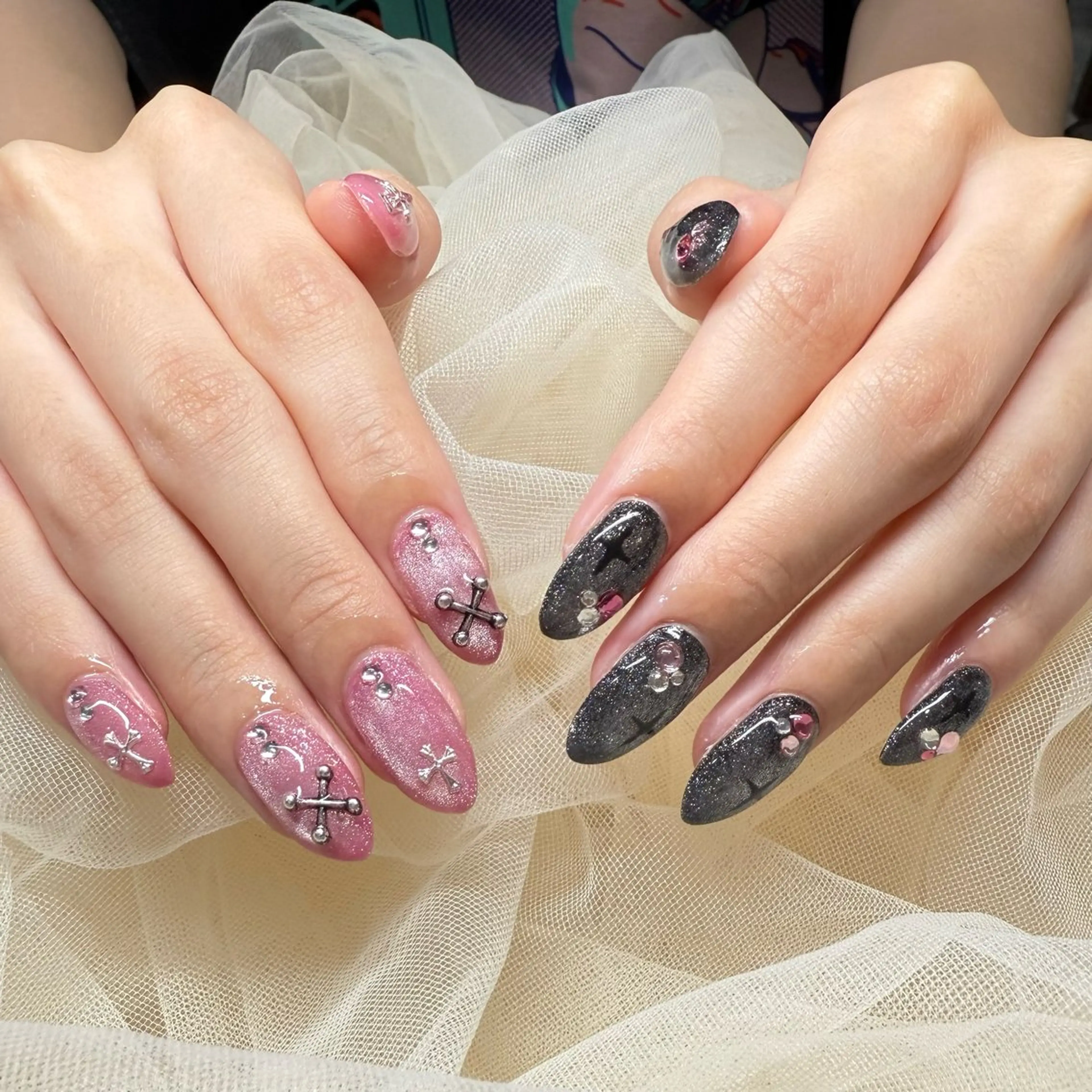 ネイル マグネットネイル ハンドネイル Sarina ⋆⭒˚ mavieのネイルデザイン