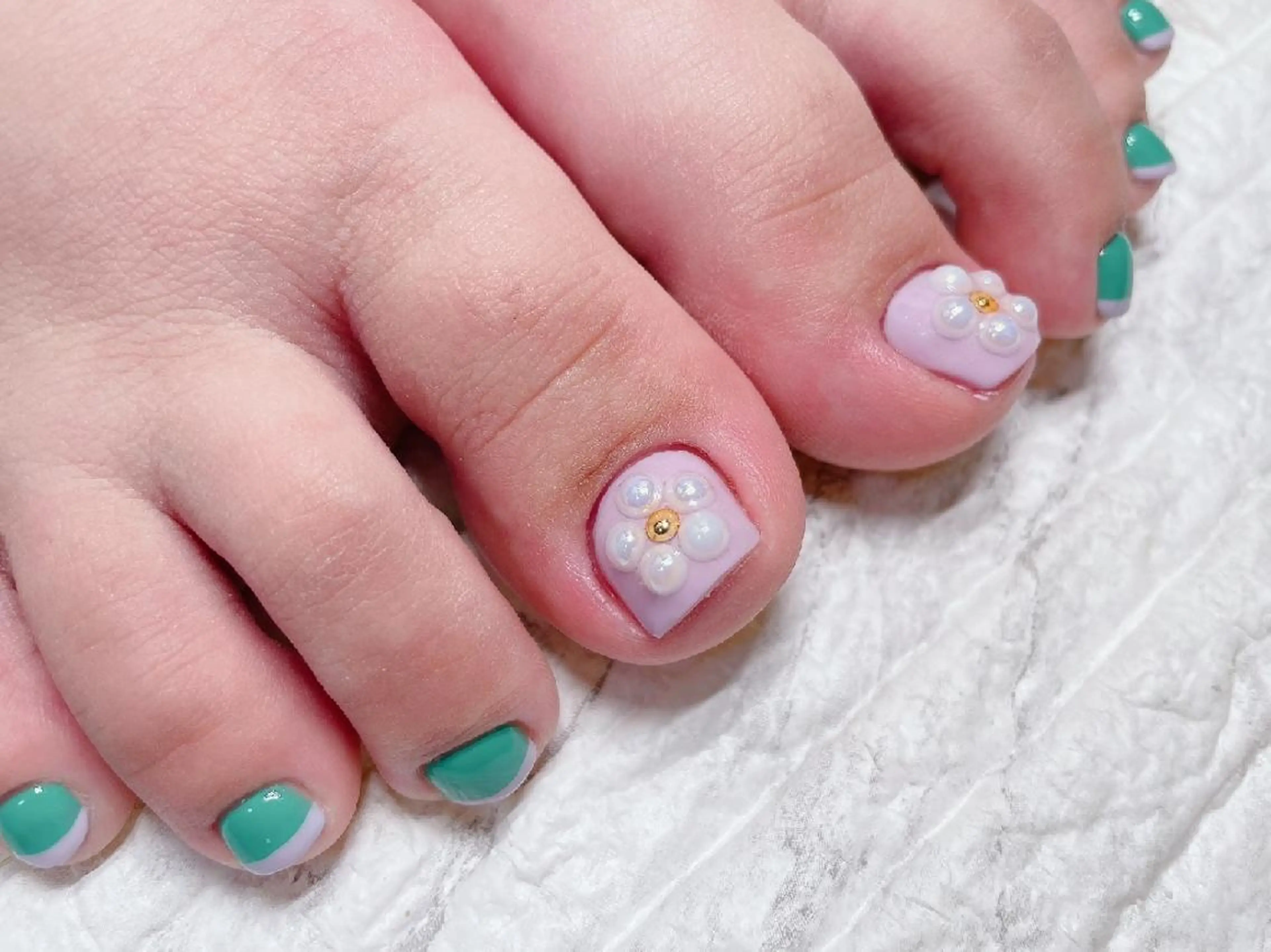 ネイル フットネイル 佐藤 結衣のネイルデザイン