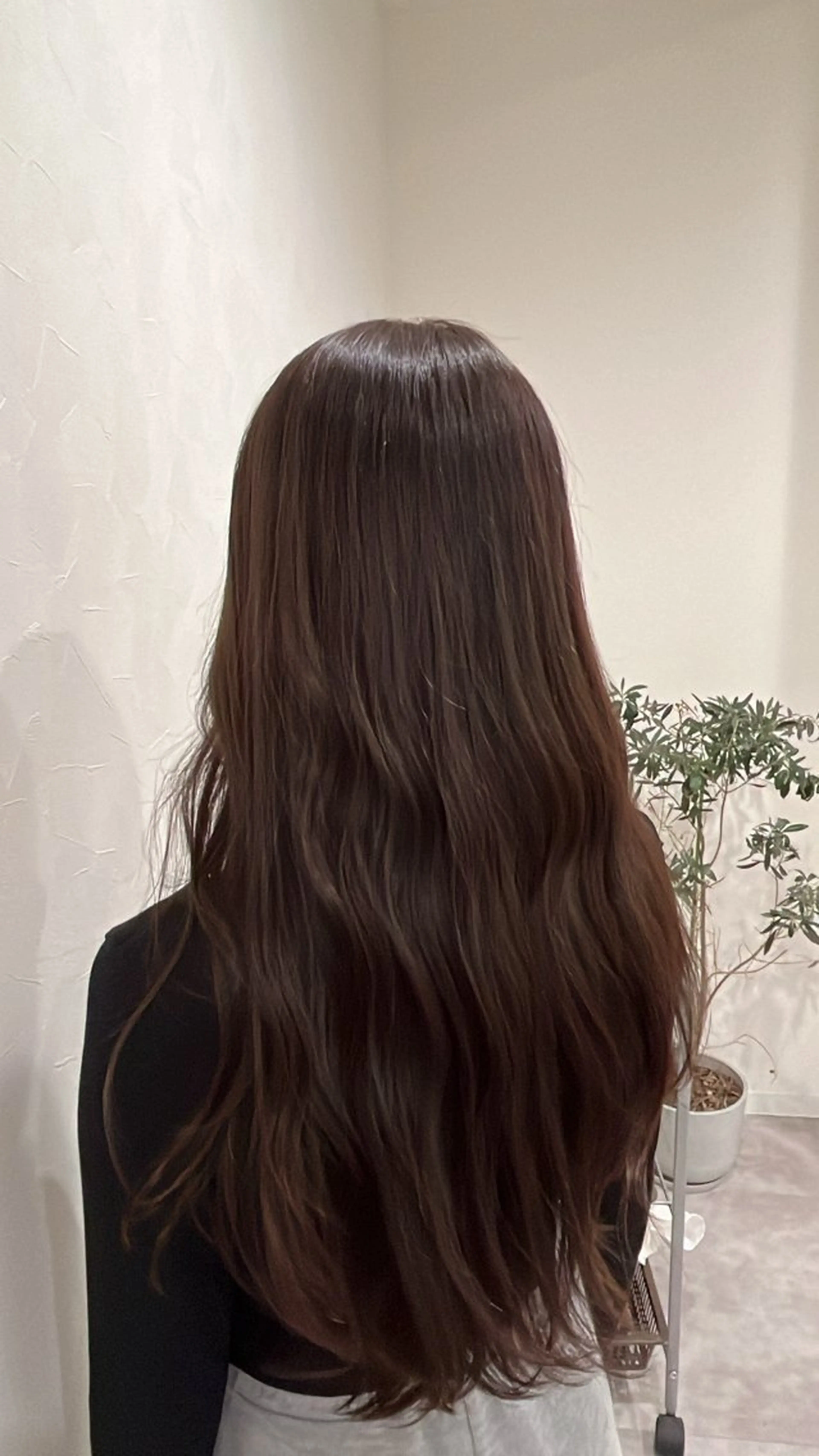 ロング カラー ヘアカラー トリートメント ヘッドスパ anon Loemのヘアスタイル