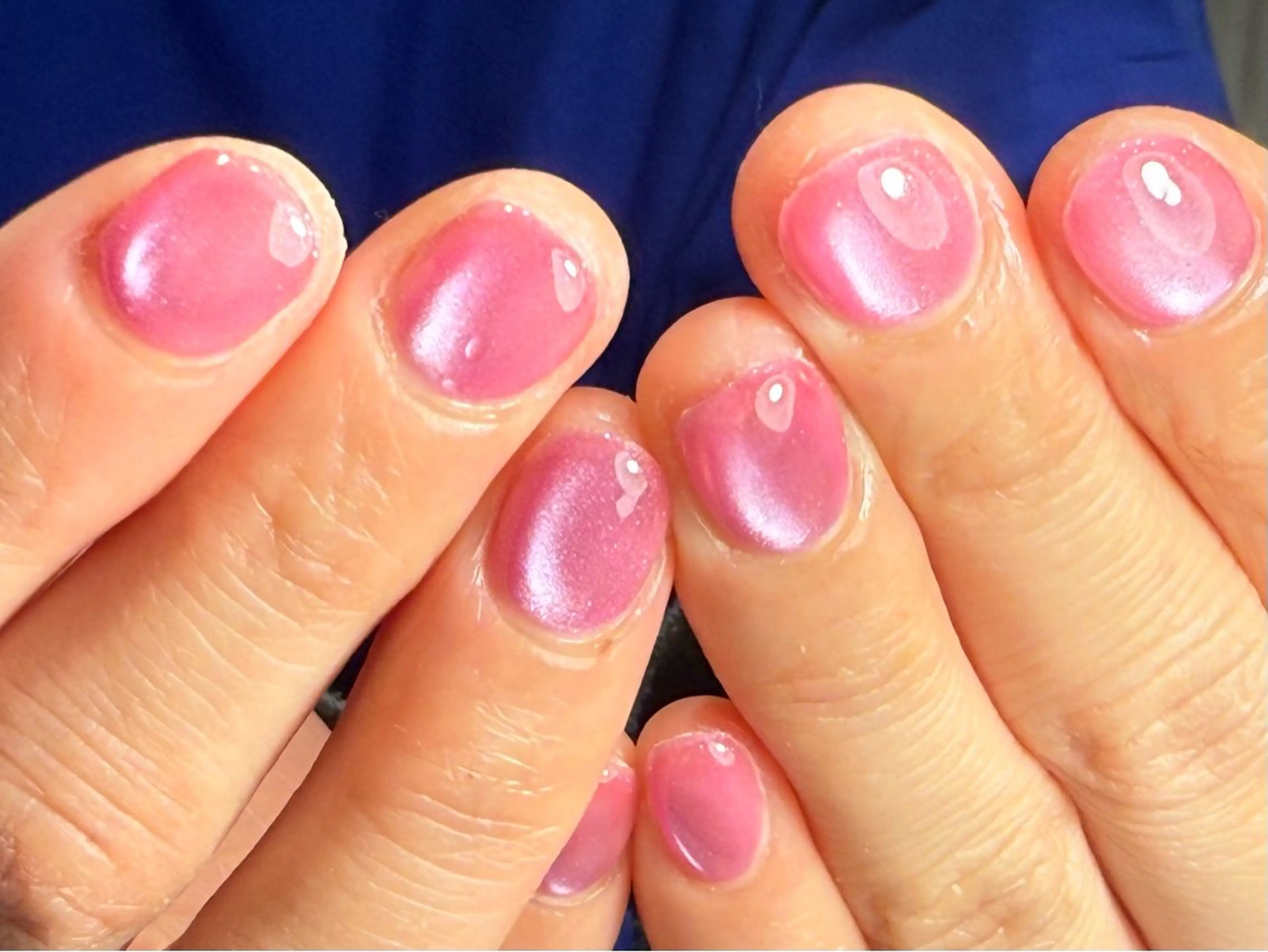 ネイル 氷ネイル・うるうるネイル マグネットネイル ピンク Ruru akari 大阪天王寺のネイルデザイン