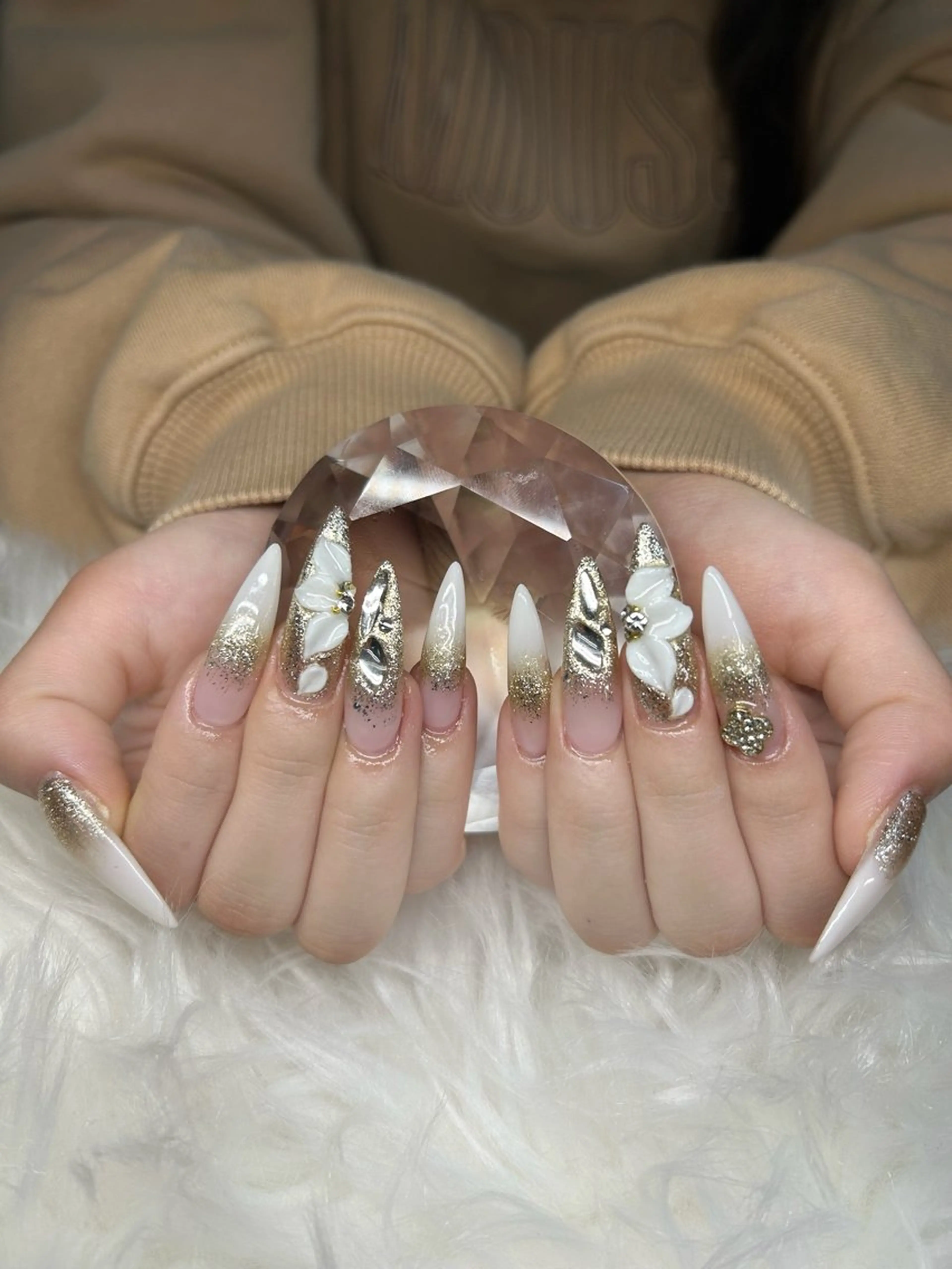 ネイル アートネイル オーロラネイル チークネイル 長さ出し フットネイル ハンドネイル Chan nailsのネイルデザイン