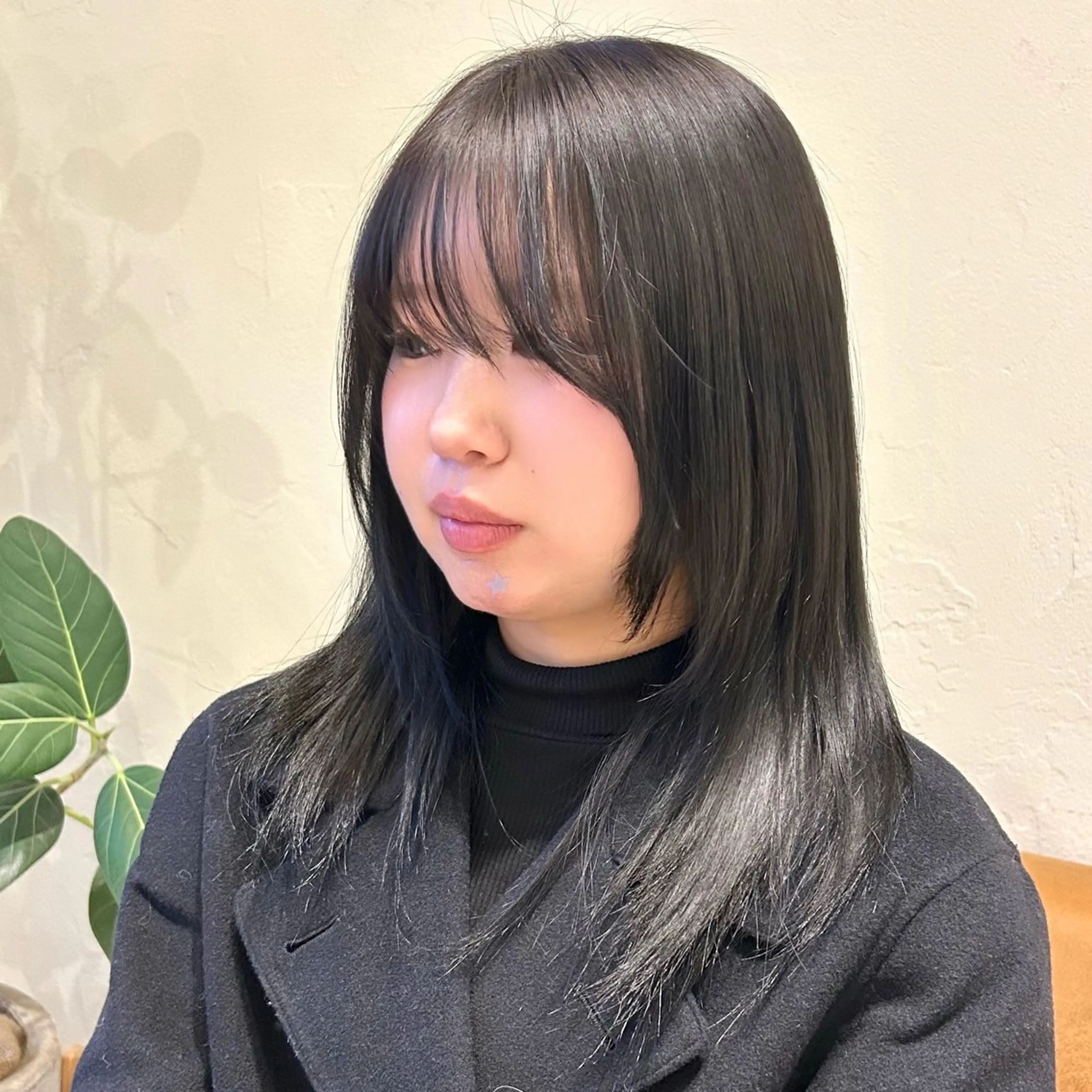 セミロング カット ヘアカラー 🫧ニュアンスカラー 🫧横田 冴🫧のヘアスタイル