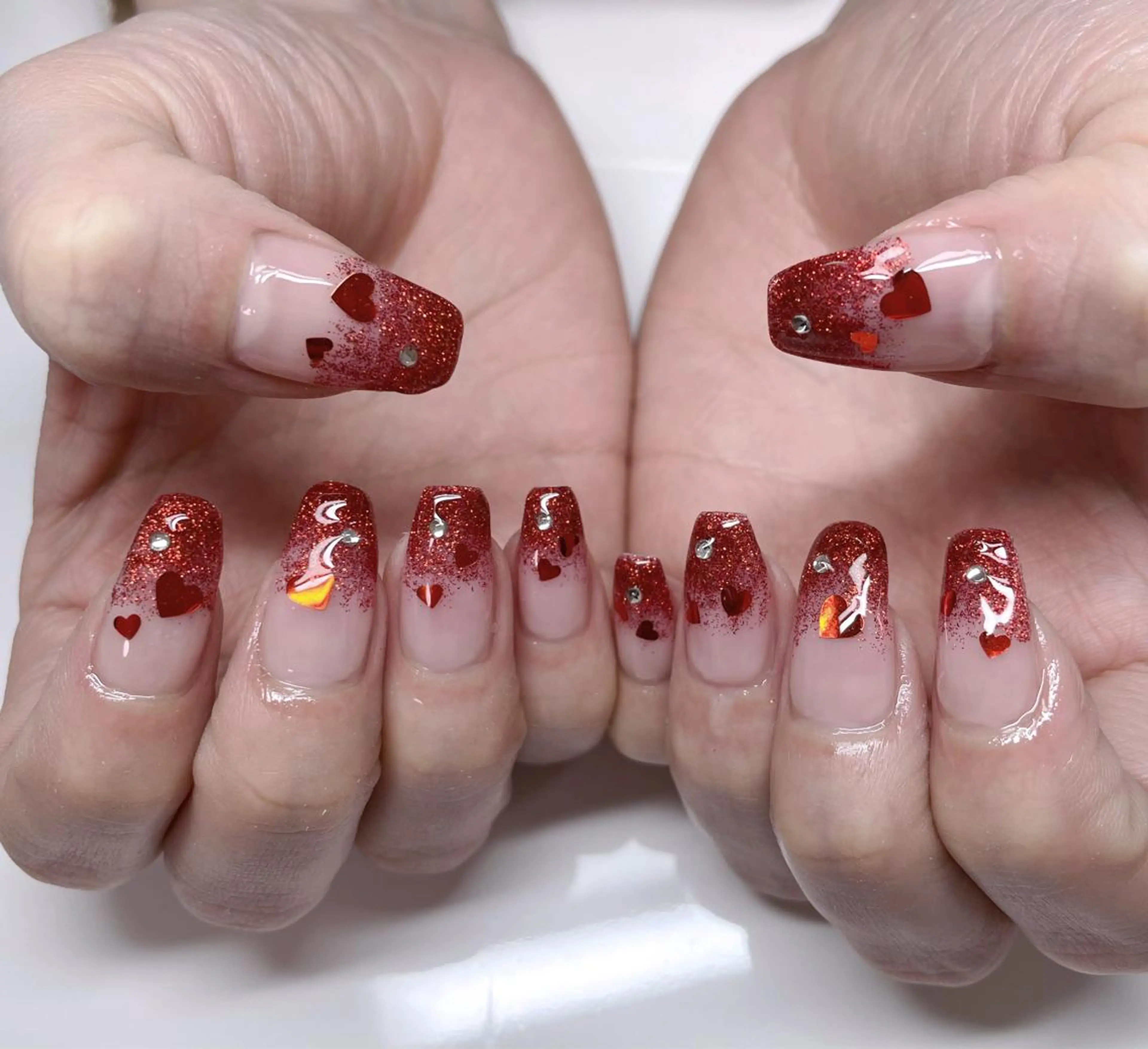 ネイル ハンドネイル キラリ ネイルサロンのネイルデザイン