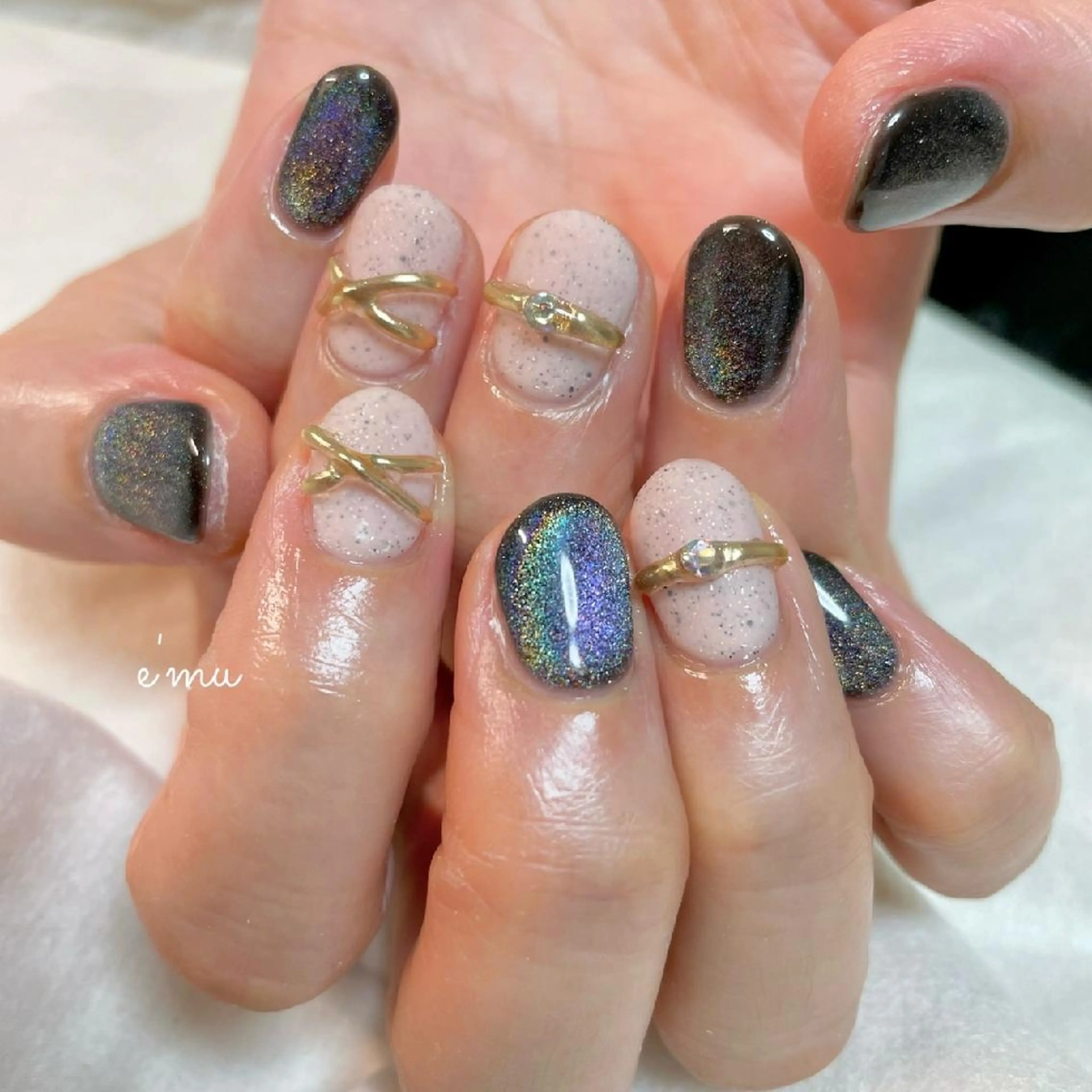 ネイル マグネットネイル nail salon e'mu💐のネイルデザイン