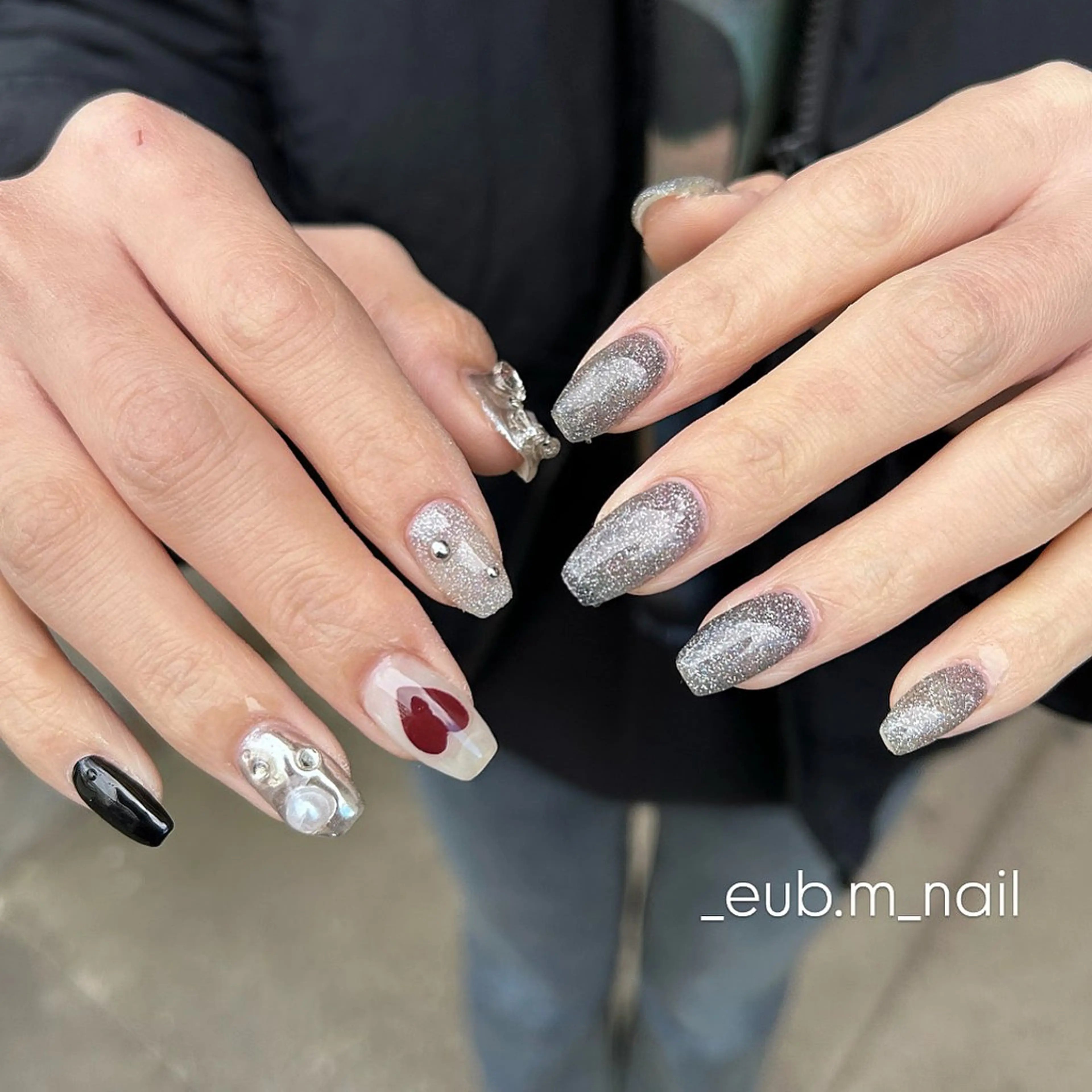 ネイル 冬ネイル クリスマス ハンドネイル 深夜ネイルサロン eub.m_nailのネイルデザイン