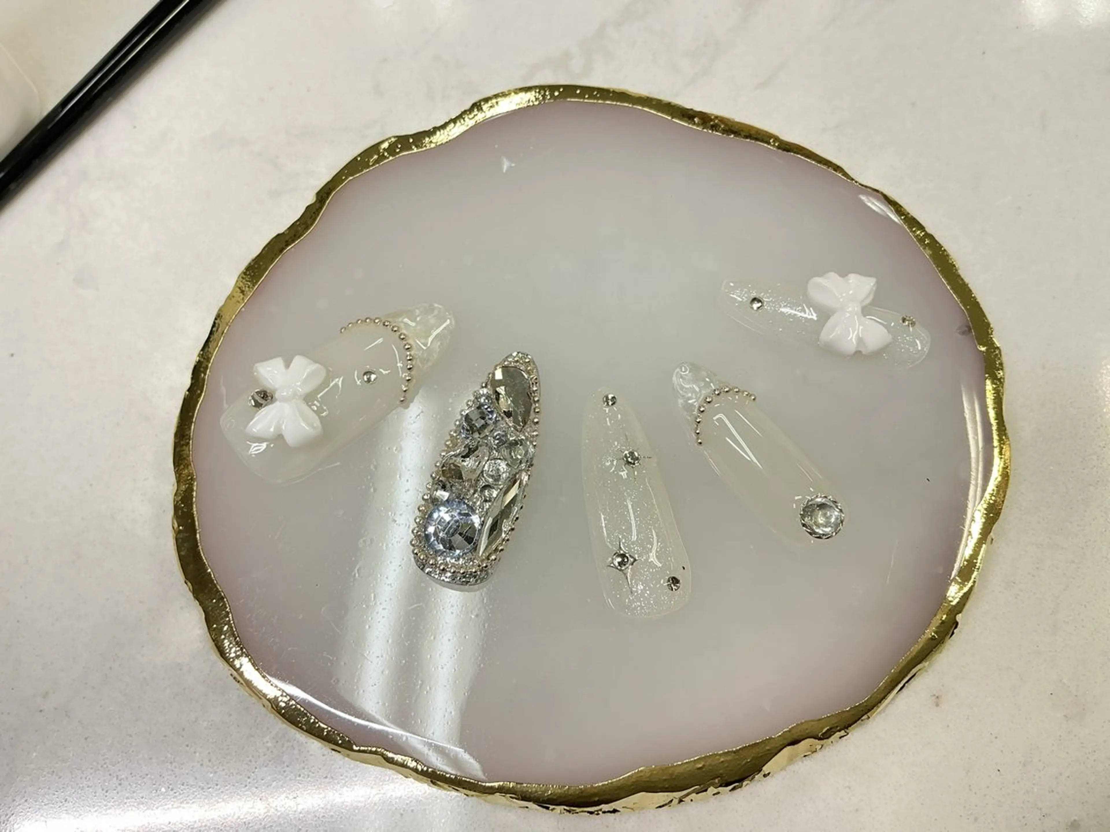 ネイル アートネイル フレンチネイル ジェルネイル ガラスフレンチ グラデーション クイーンズネイル銀座所属・Queeens nailのネイルデザイン