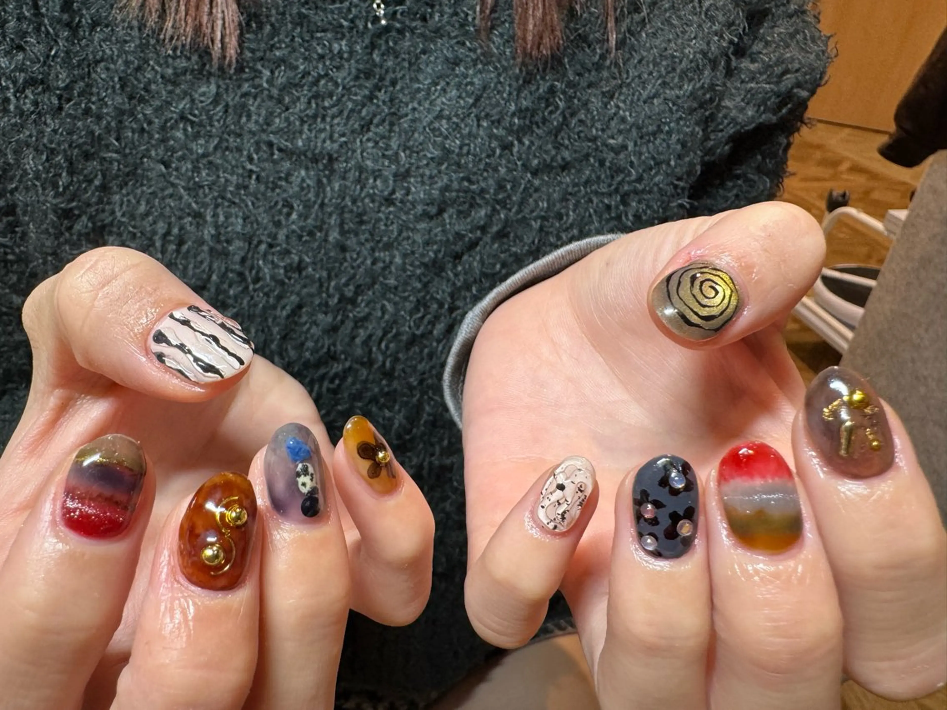 ⌘オフ無し⌘✨popアートハデハデ✨おまかせ！ショートネイル限定❗️10本デザインの写真