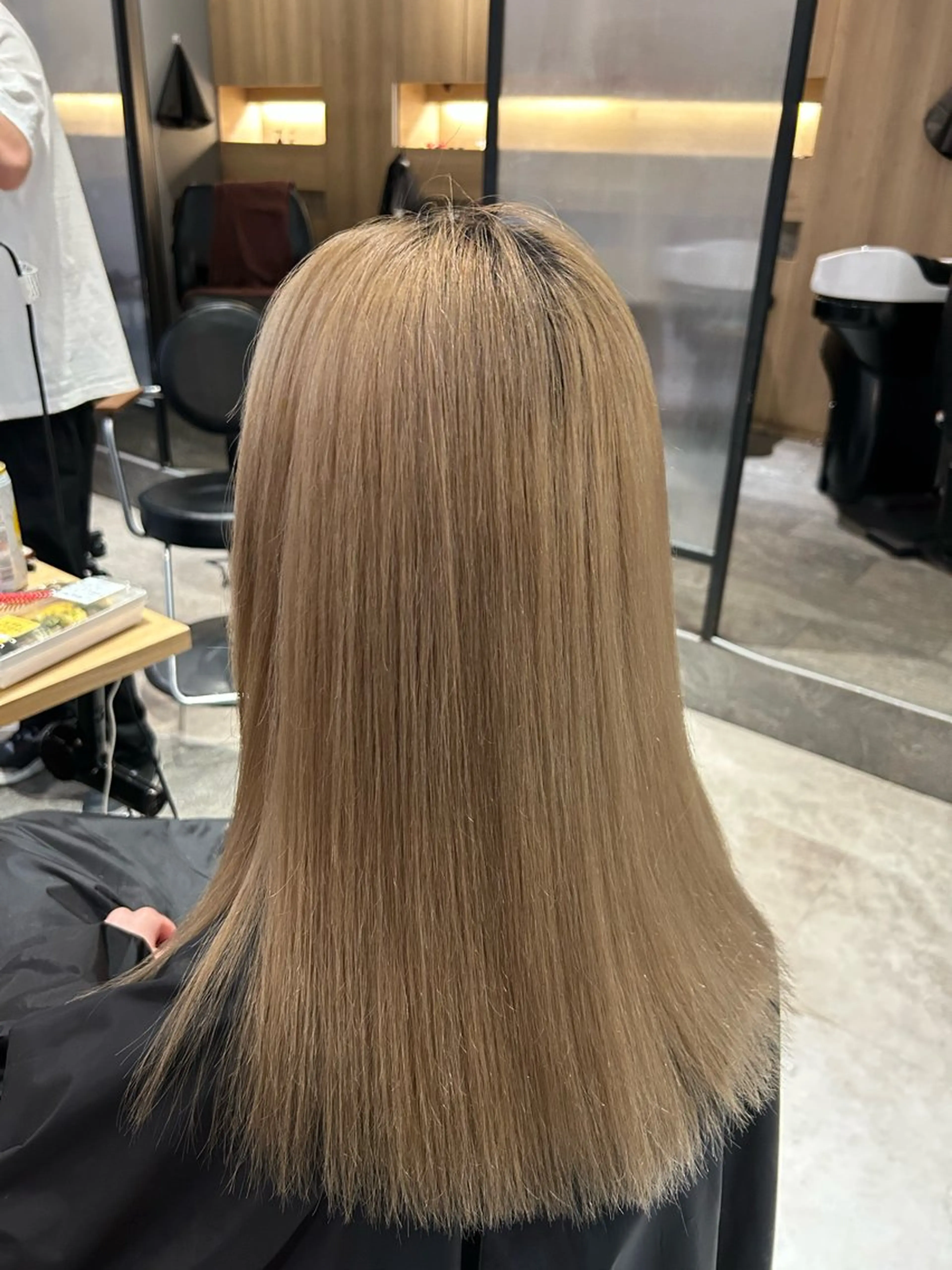 ロング ロング サラツヤ縮毛 矯正✨meguのヘアスタイル