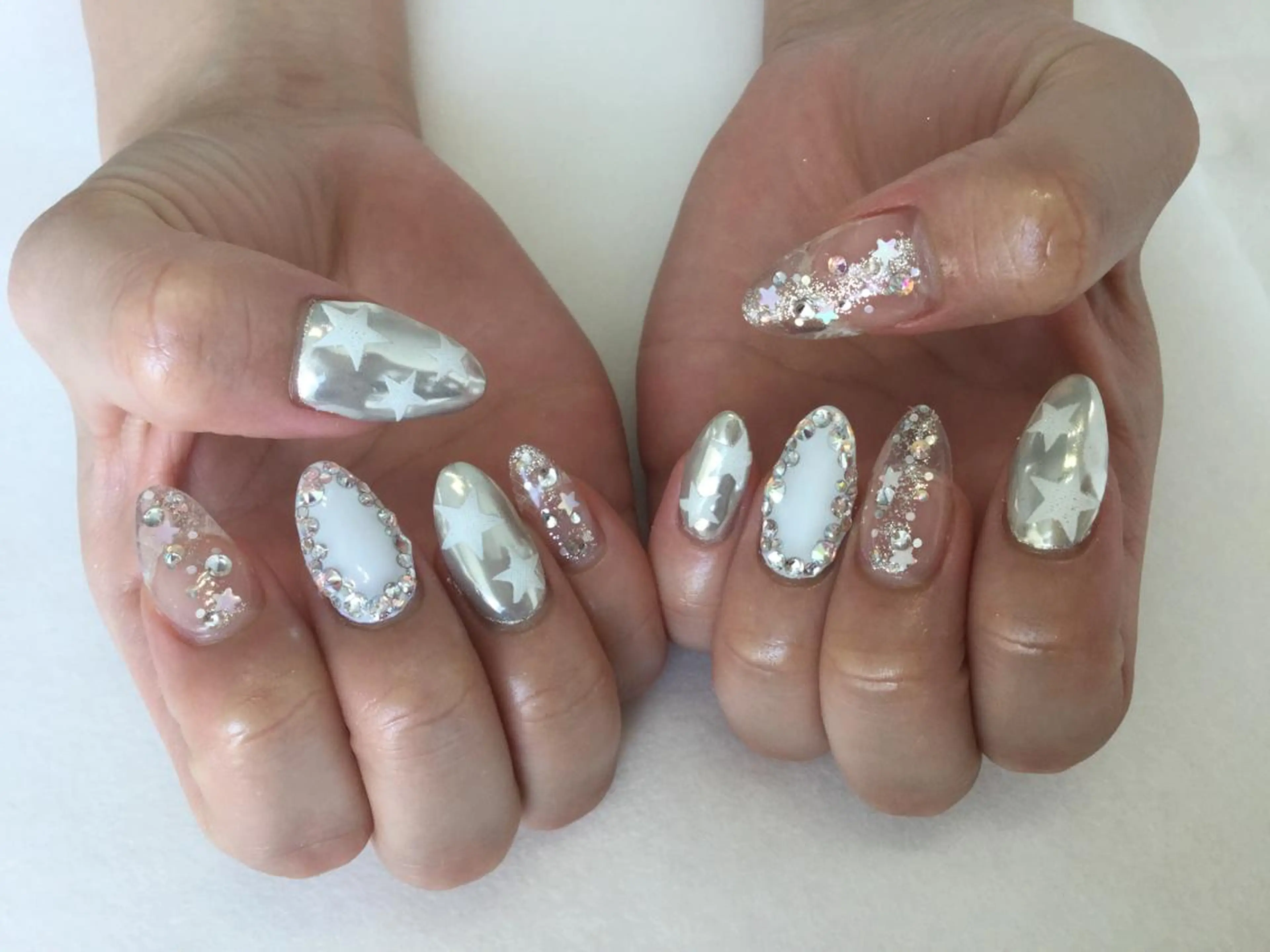 ネイル ハンドネイル 💎🐰 saki. m 🐰💎のネイルデザイン