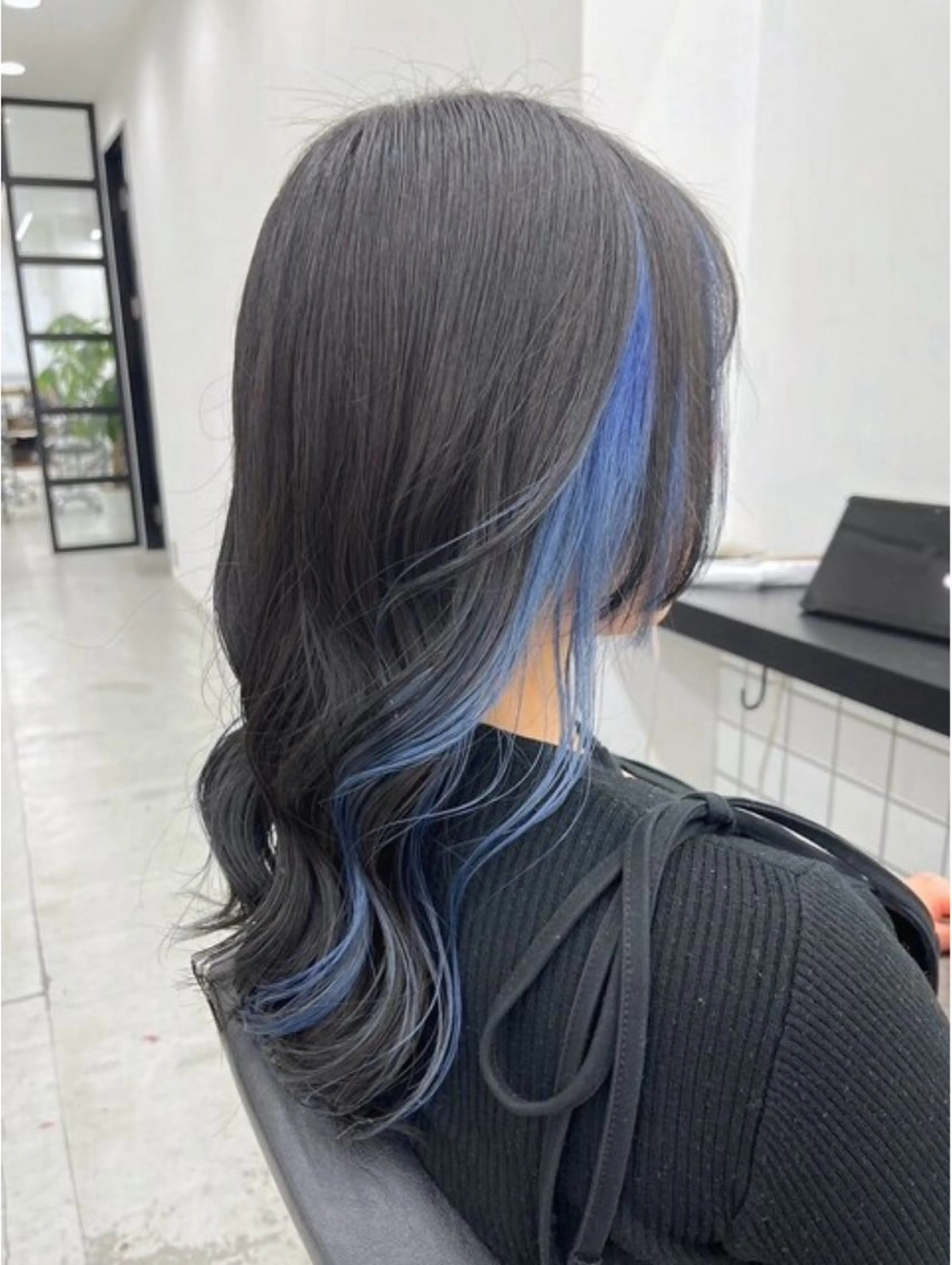 ロング カラー ブリーチ イヤリングカラー ヘアカラー トリートメント 🫧‪Ameri🫧 JILLSTUDIOのヘアスタイル